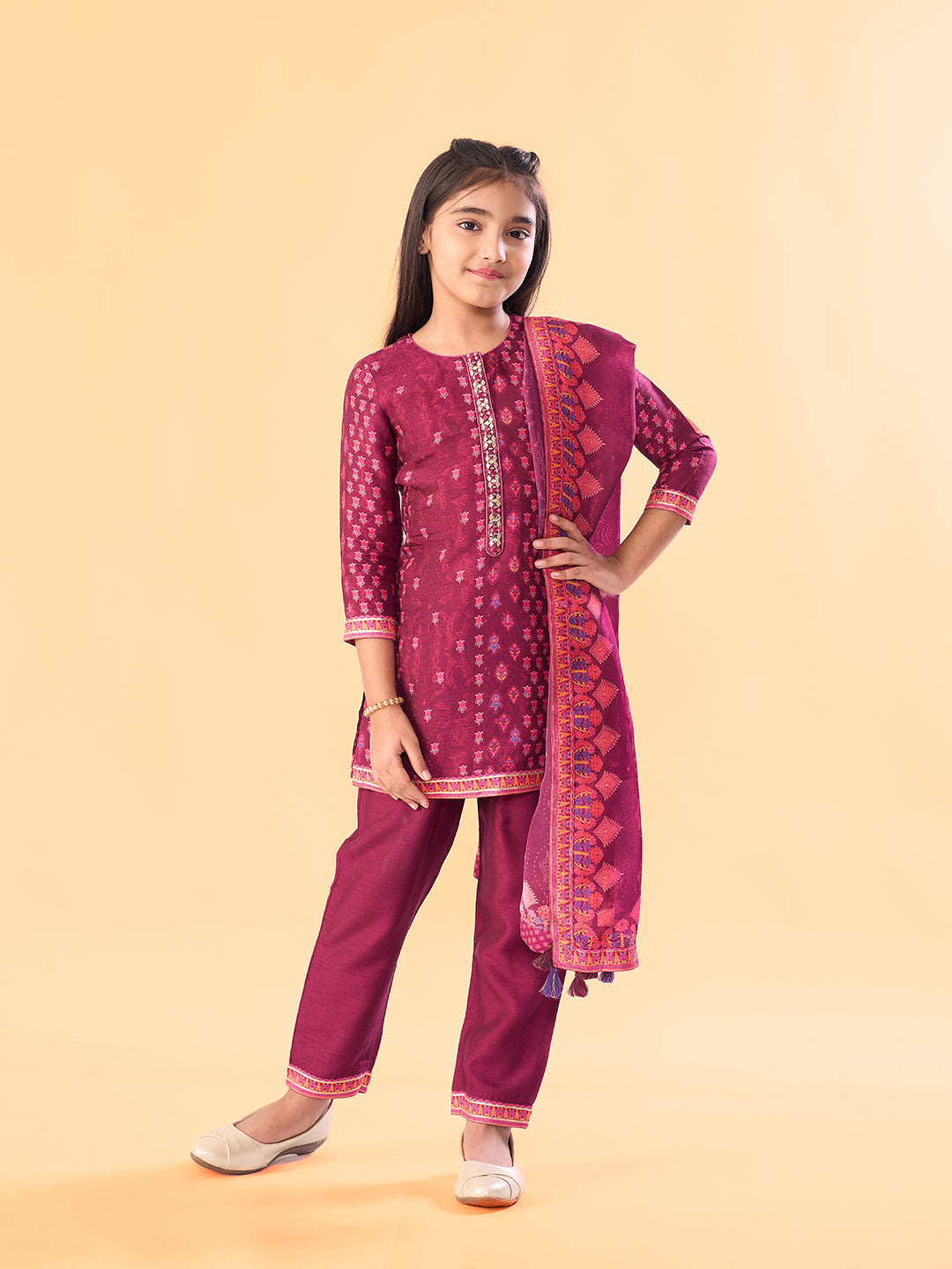Gulgappa Kurta Set With Dupatta - Wine