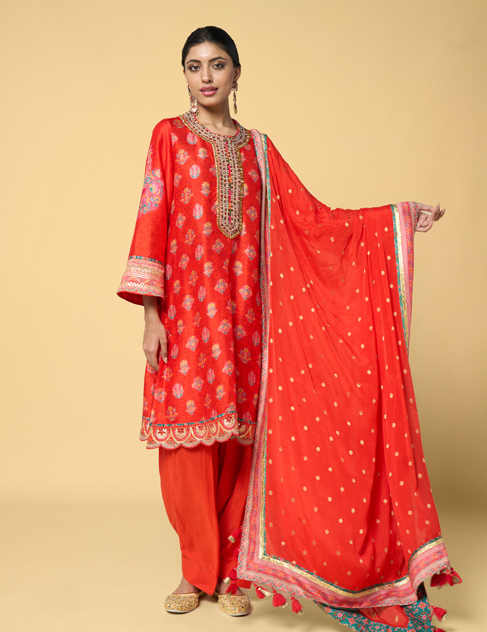 Tarini Kurta Set with Dupatta - Red