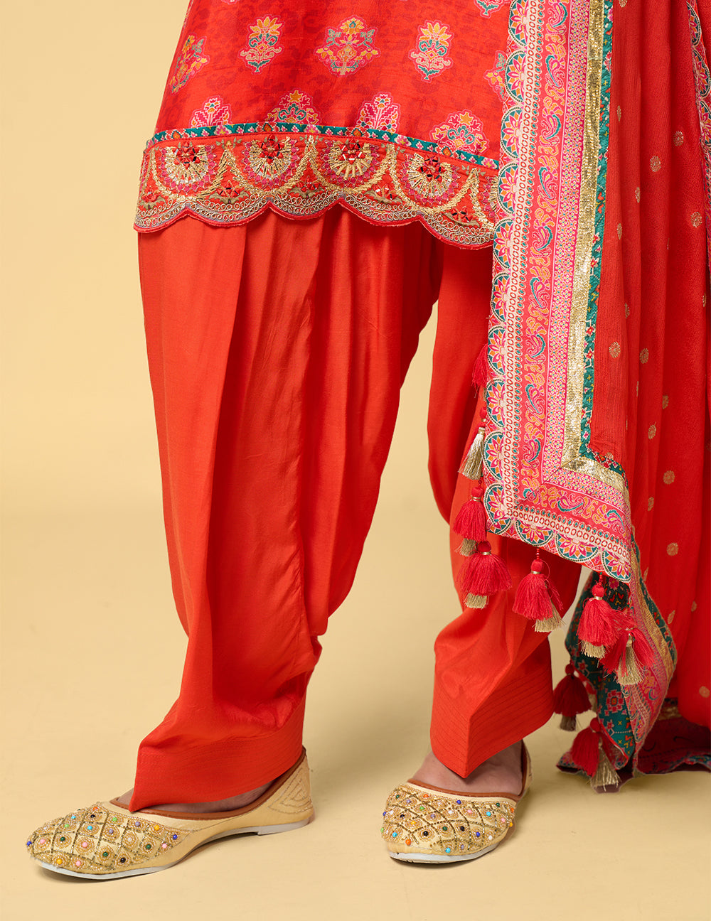 Tarini Kurta Set with Dupatta - Red