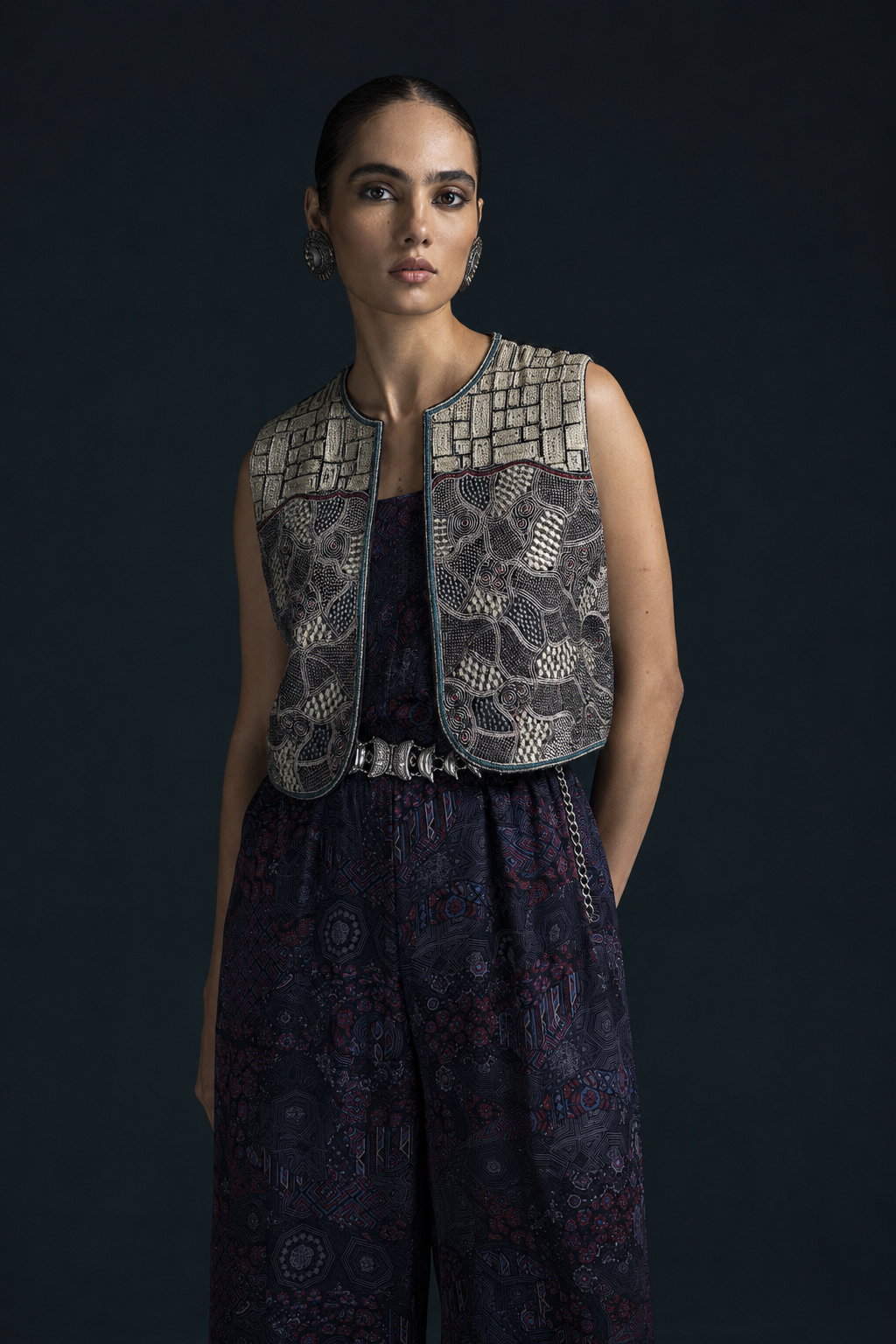 Akhar Ajrakh-Inspired Embroidered Velvet Jacket – Black