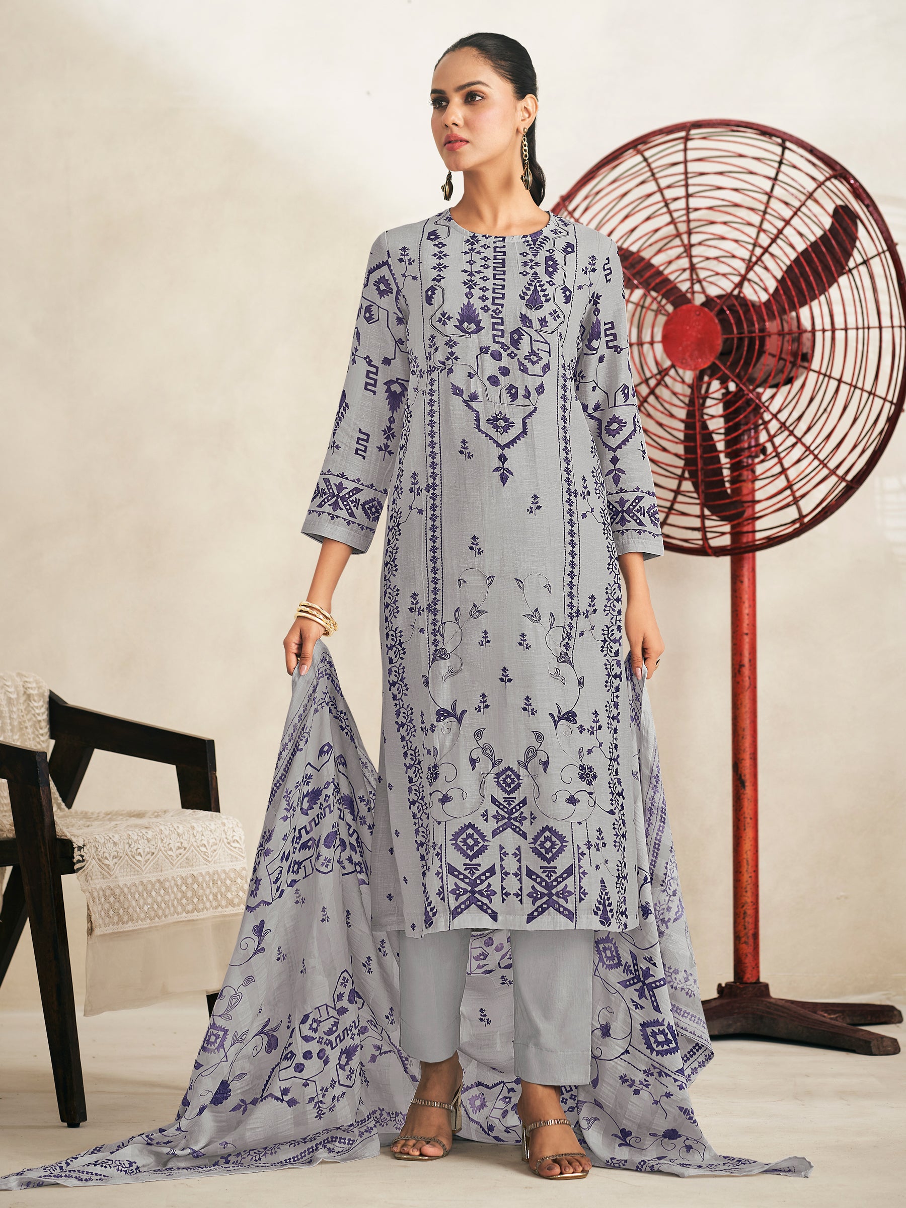 Saleha Unstitched Kurta Set - Grey