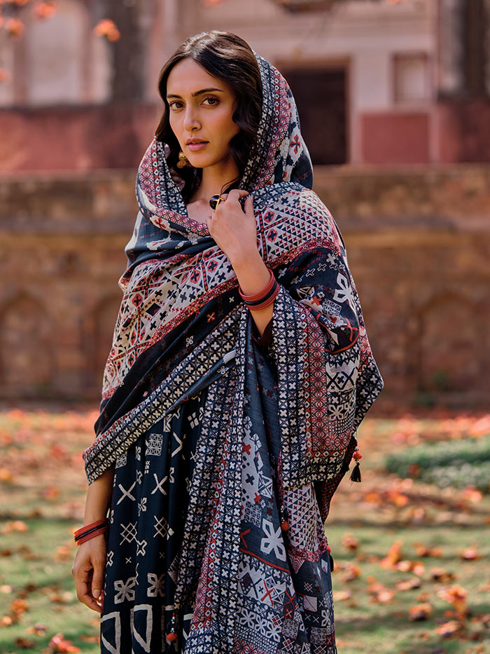 Wafa Kurta Set with Dupatta - Black