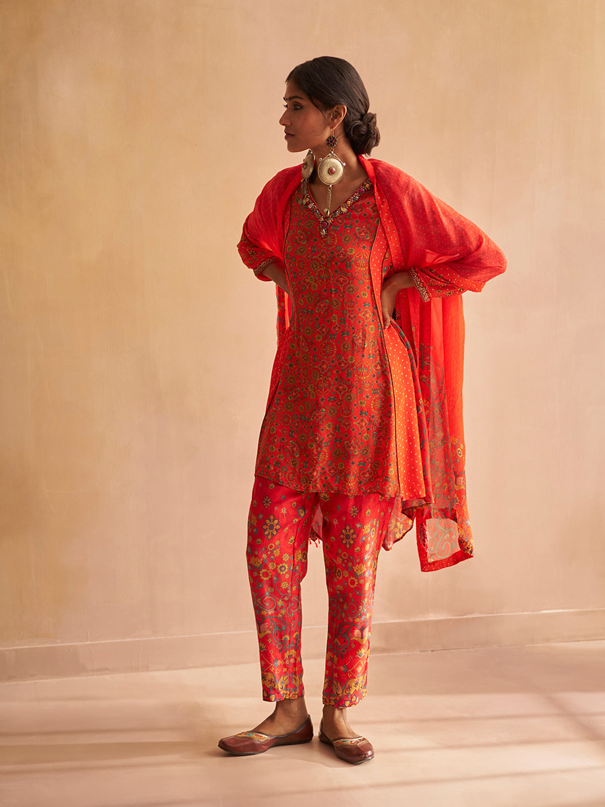 Nadiya Kurta Set with Dupatta-Red
