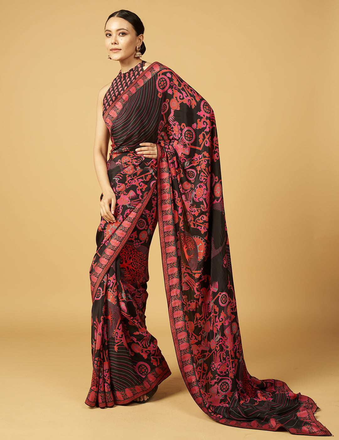 Baiga Kapaat Saree - Black