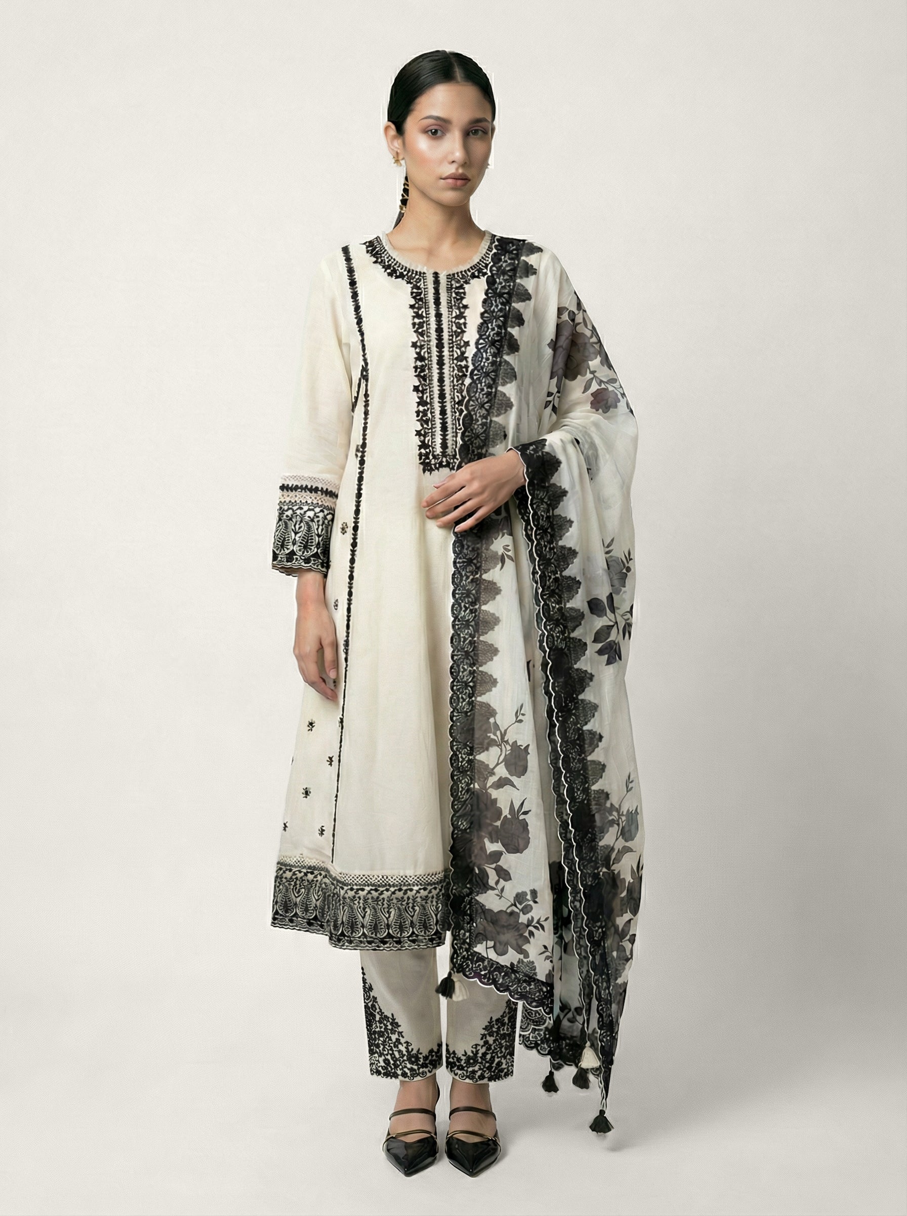 Aavriti Kurta Set - White