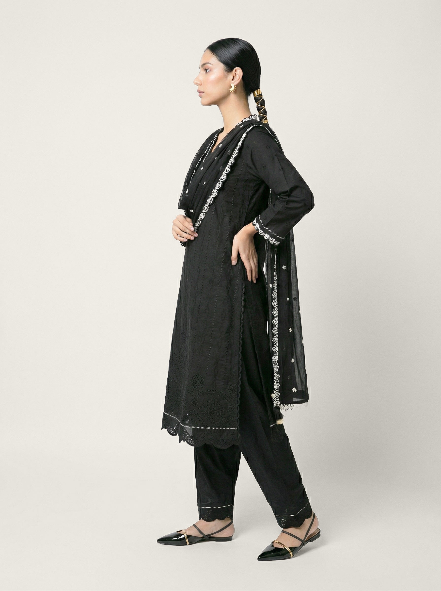 Nairiti Kurta Set - Black