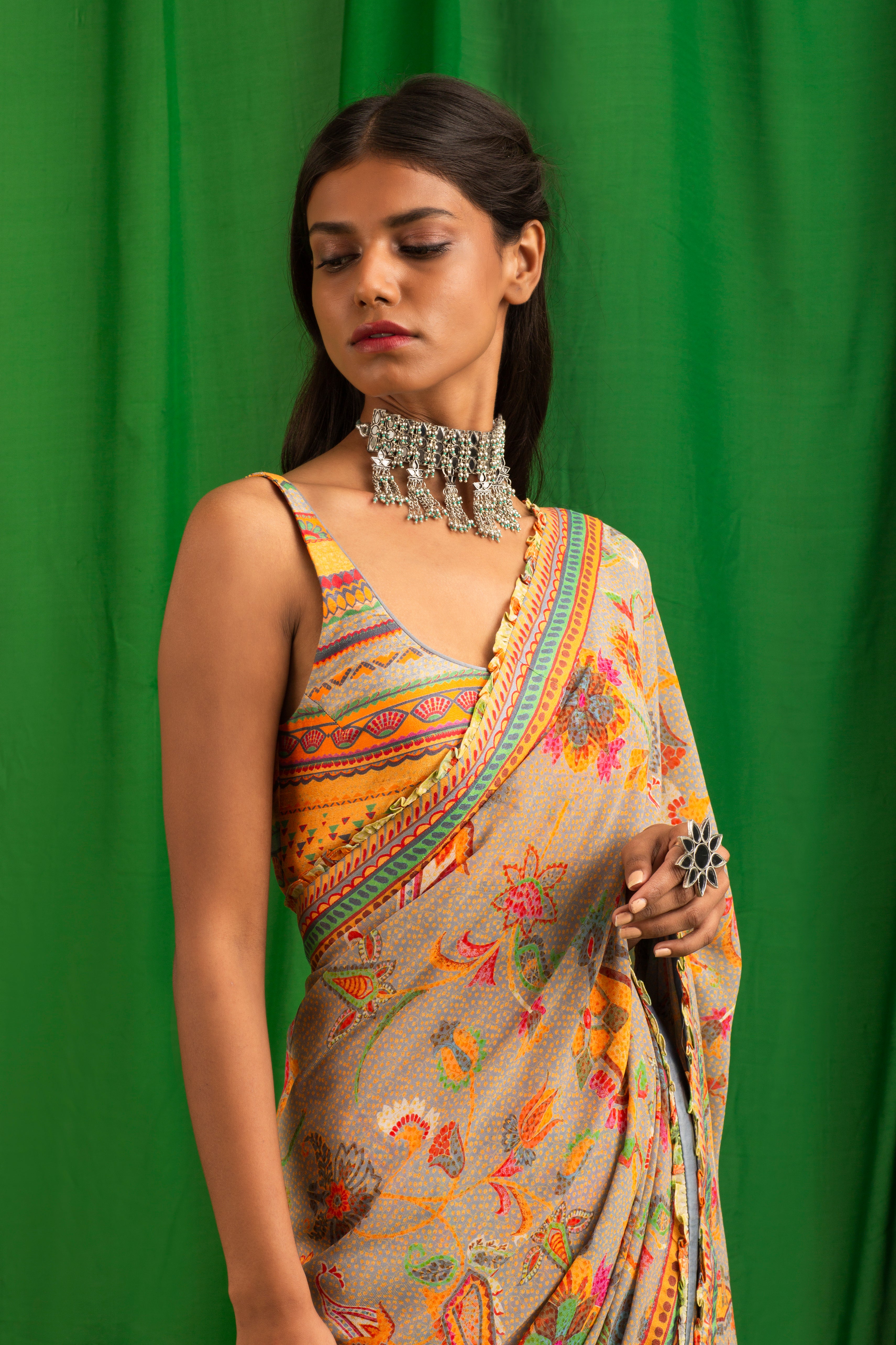 Kairi Dove Grey Paisley print Saree