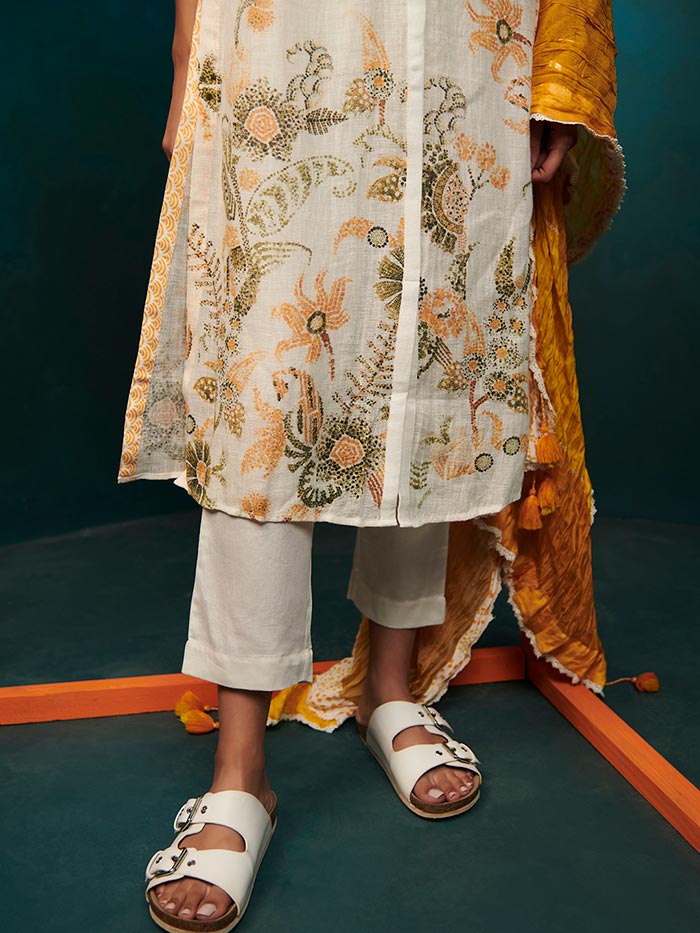 Fern Kurta Set – White