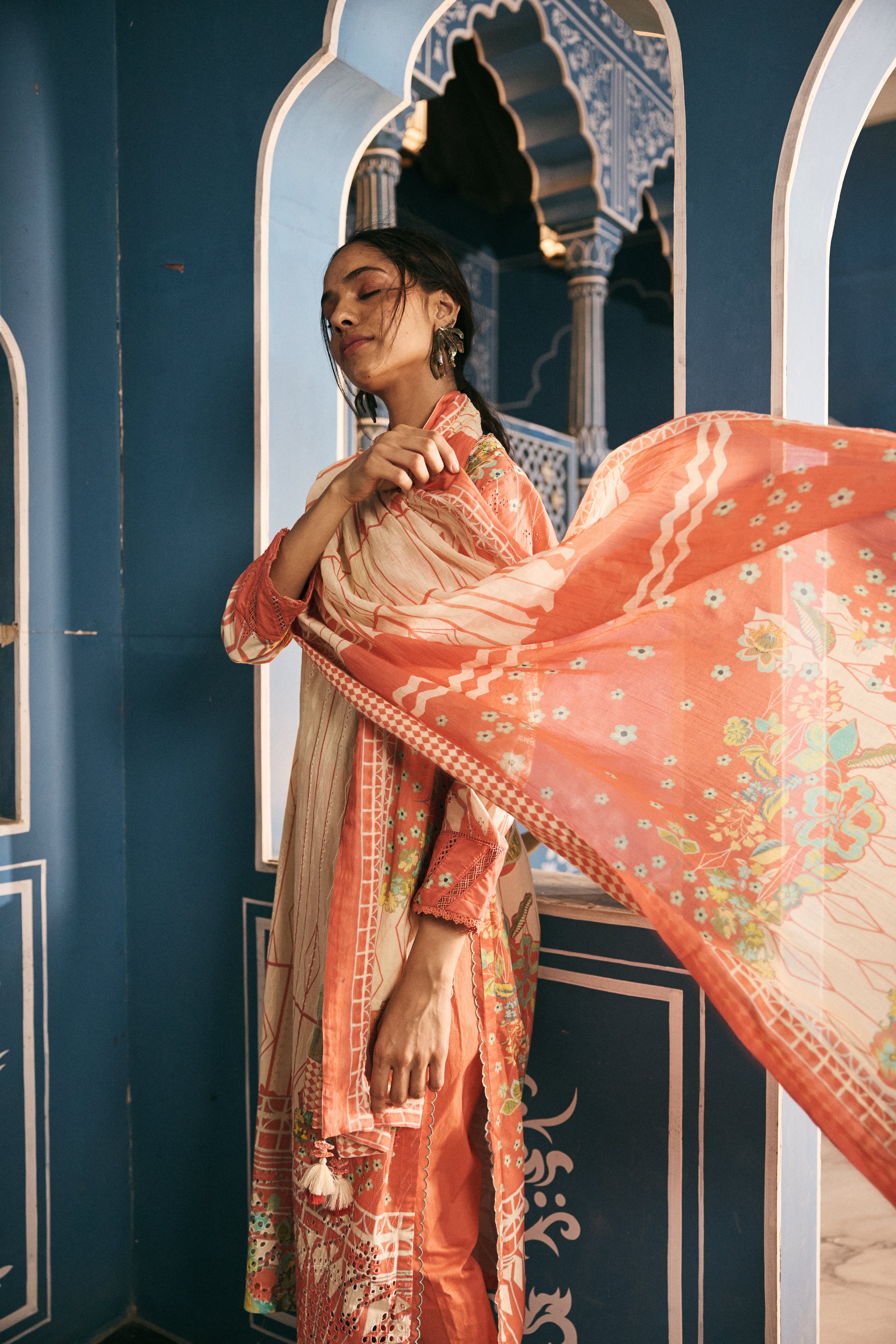 Chanchal Kurta Set - Ivory