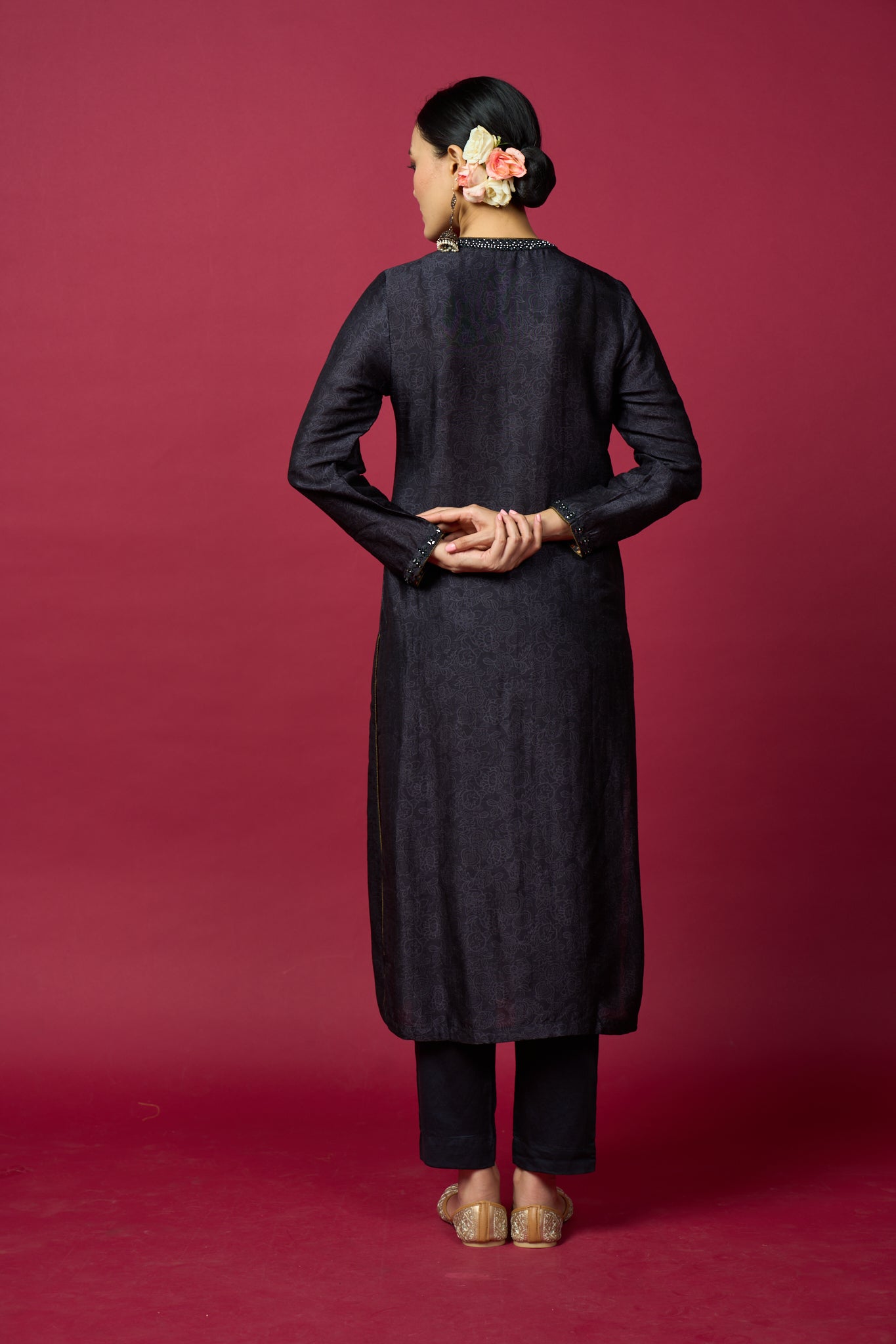 Sunehri Kurta Set with Dupatta - Black