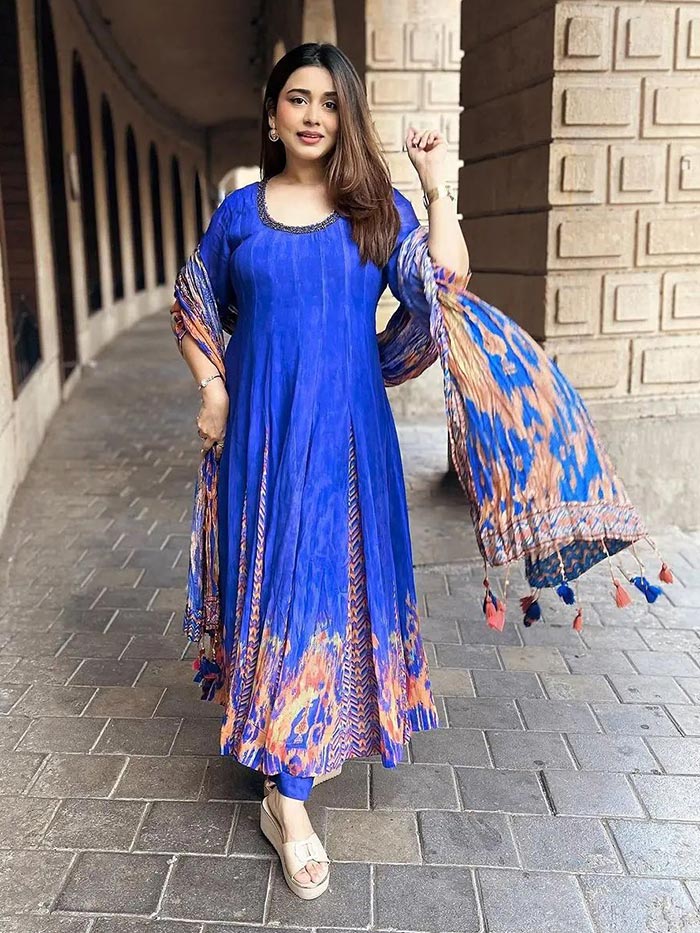 Afina Kurta Set with Dupatta - Blue