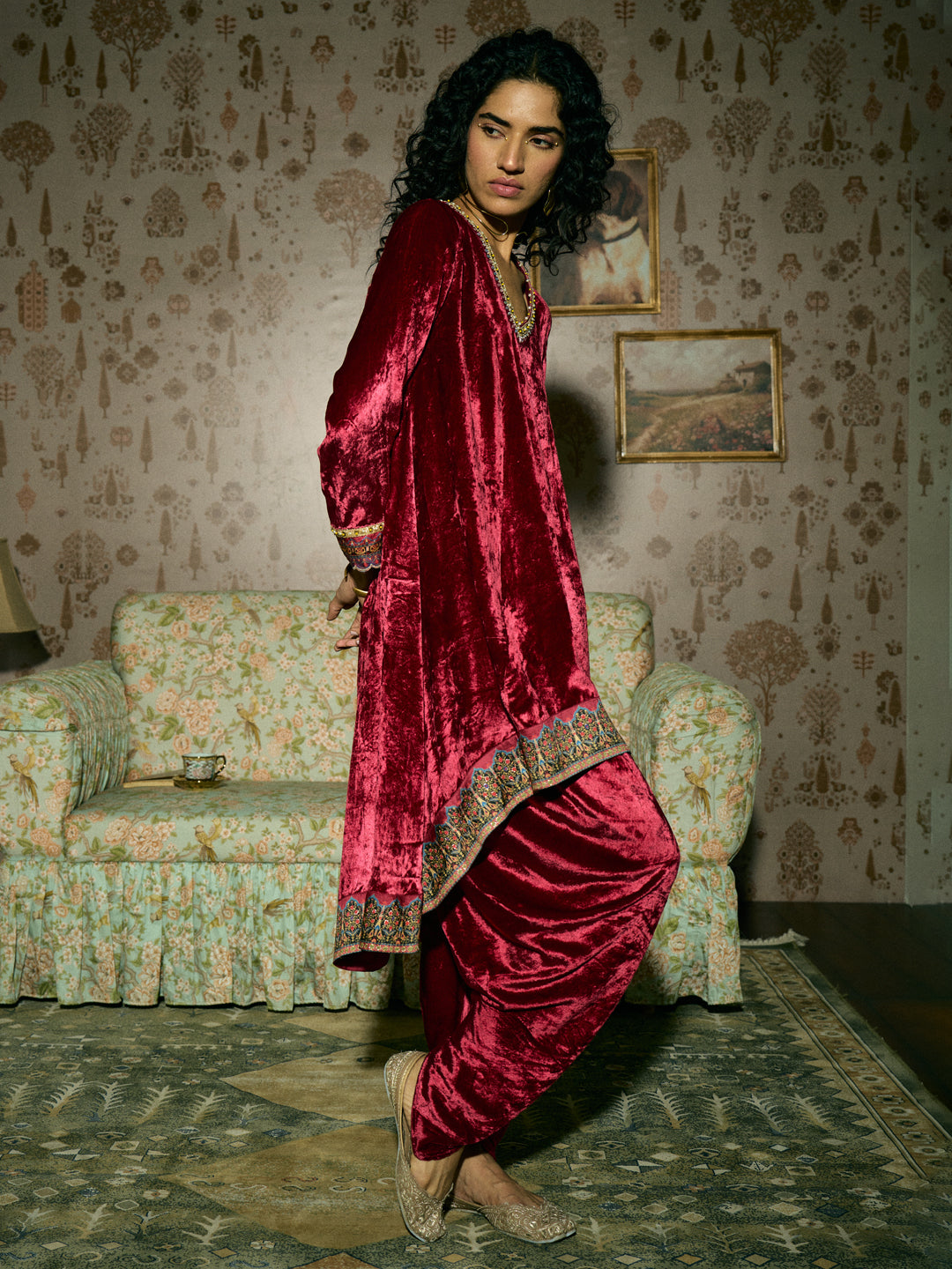 Meenarat Kurta Set - Maroon