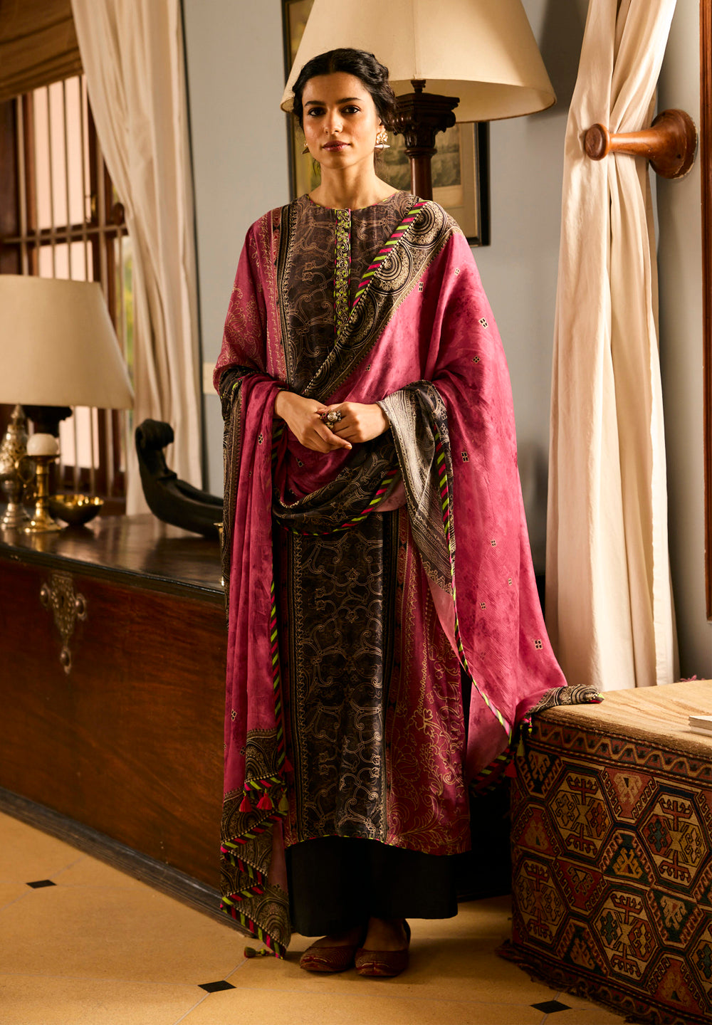 Jugnu Kurta Set with Dupatta-Pink