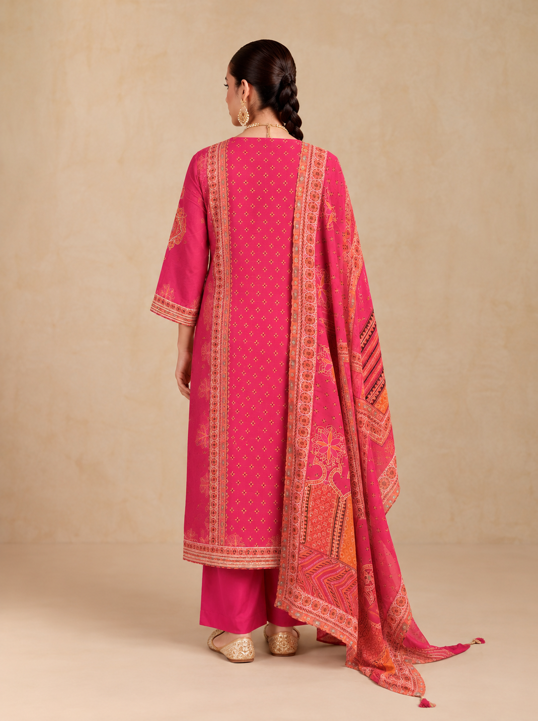 Miraas Embroidered Kurta Set-Pink
