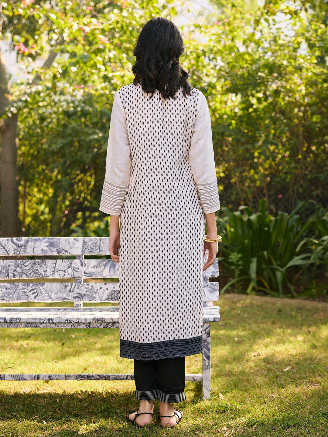 Katha Kurta Set with Dupatta - Off-white & Black