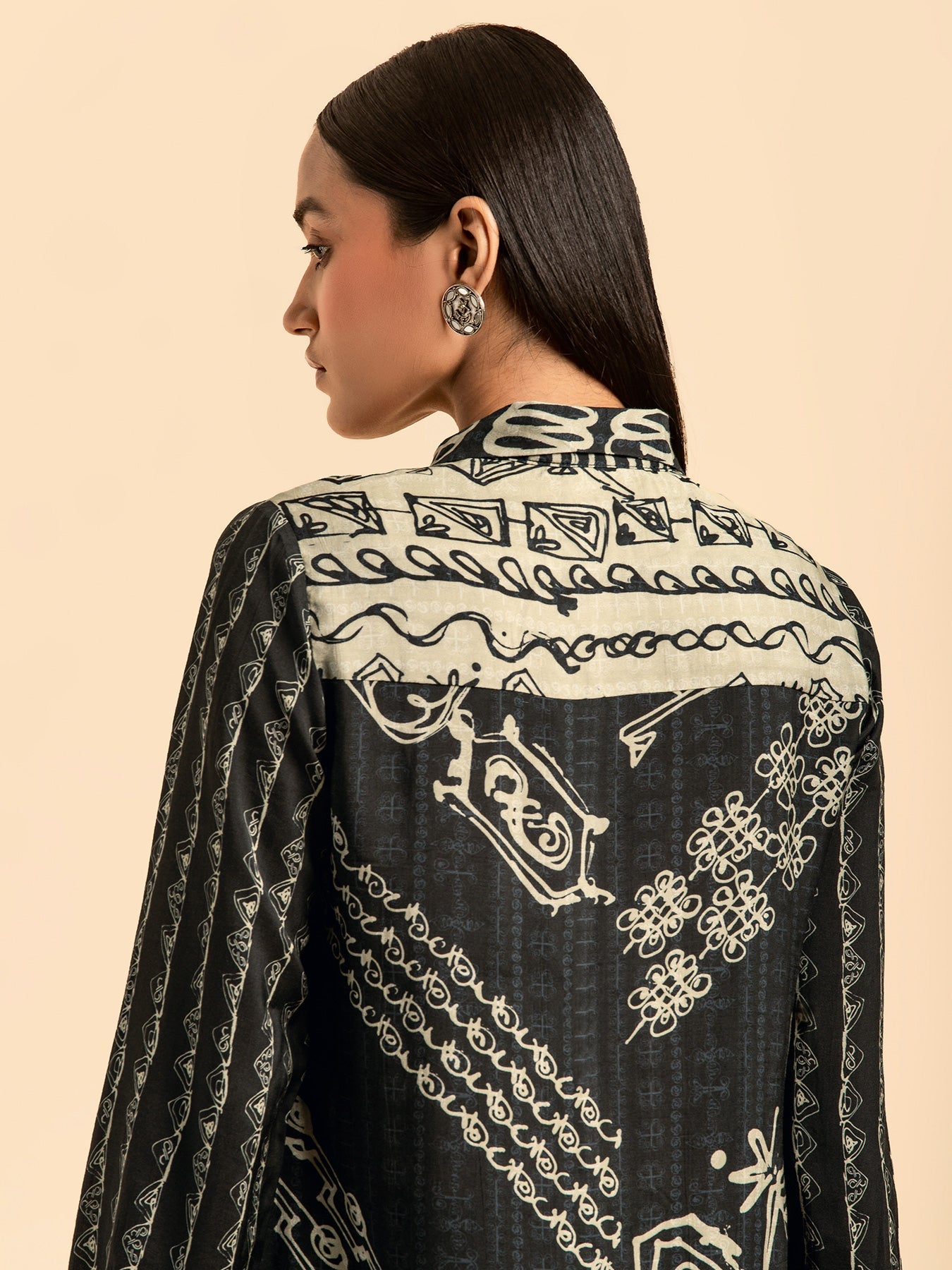 Aipan Black Long Shirt | Shop Saundh