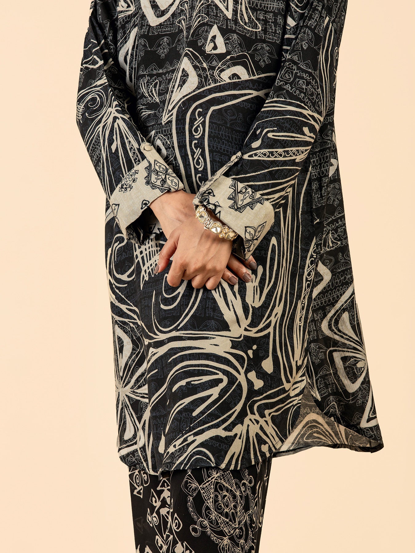 Aipan Black Co-Ord Set| Shop Saundh