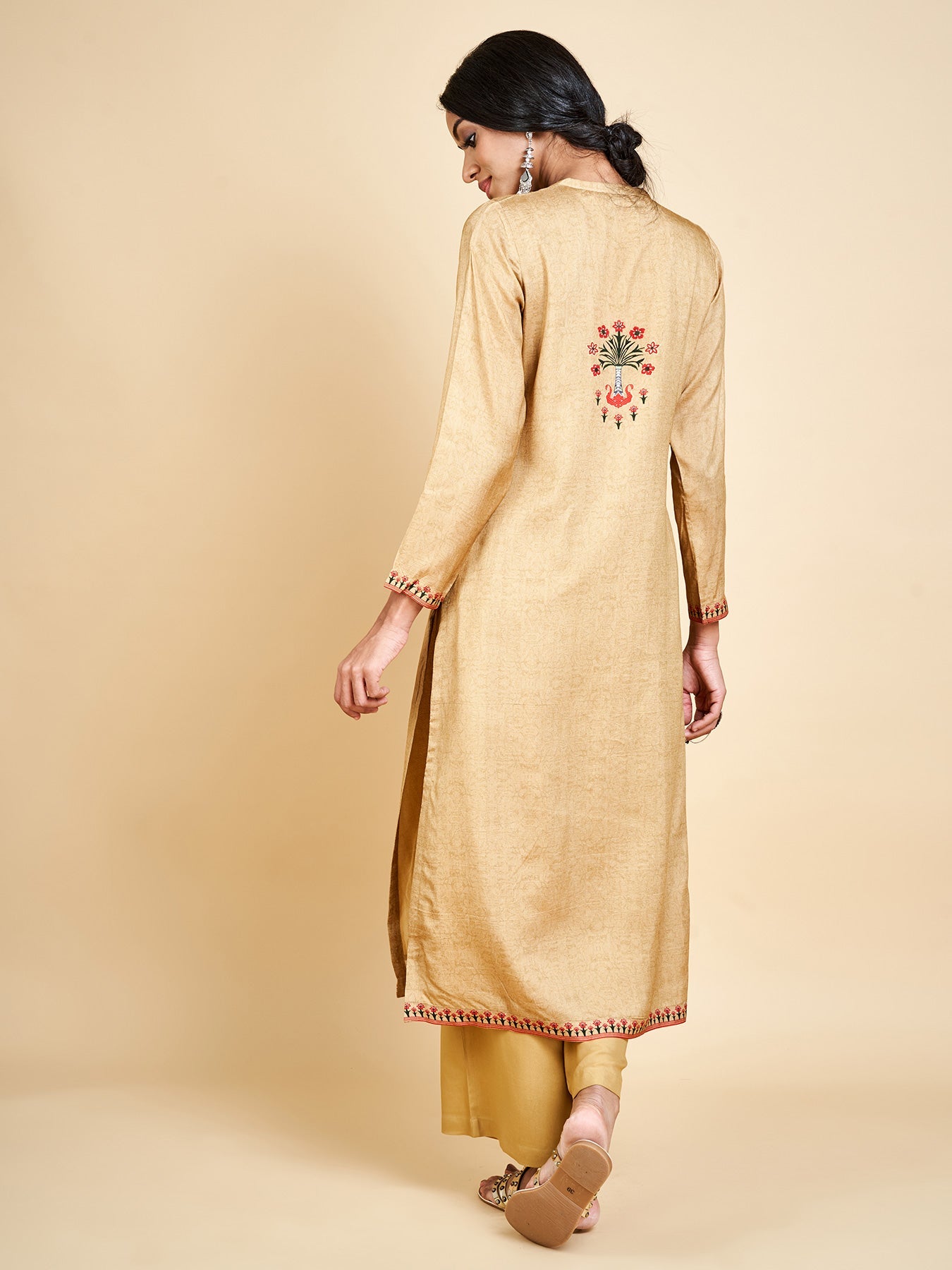Nishadbagh Beige front slit kurta set