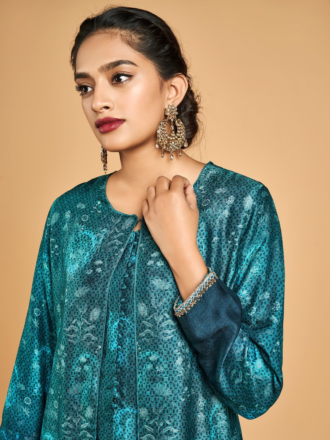 Ranidarbar kurta set