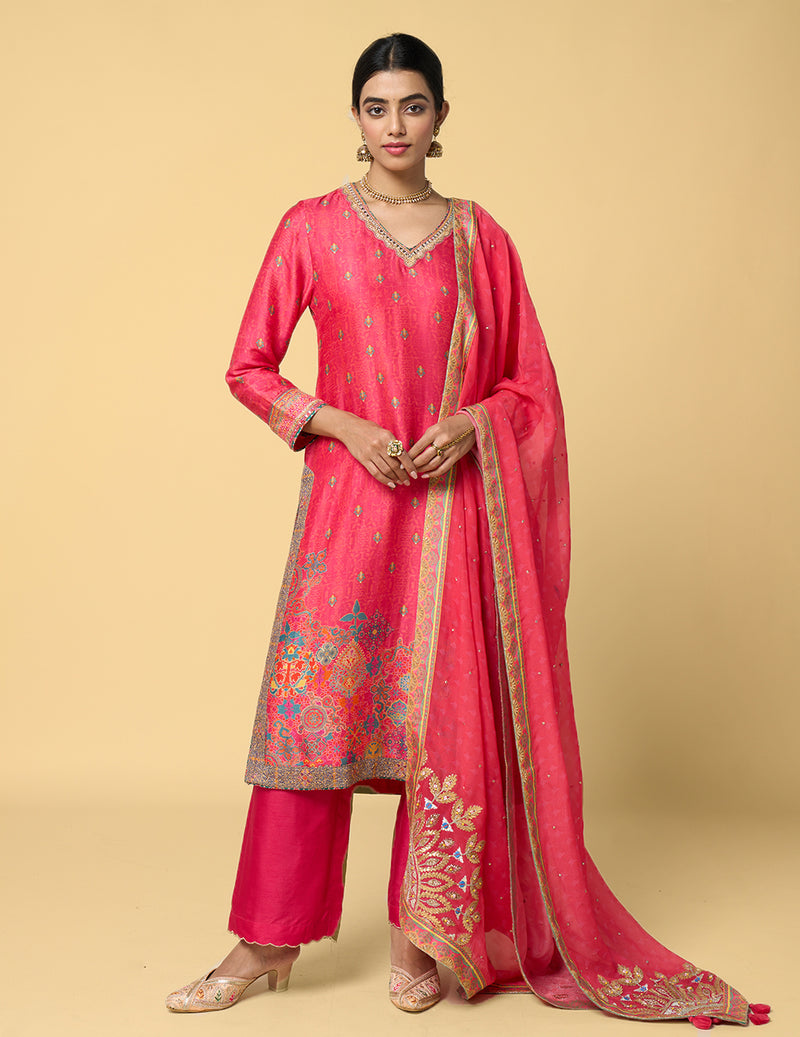 Shop Designer Kurta Sets for Women | Everyday Luxury by Saundh