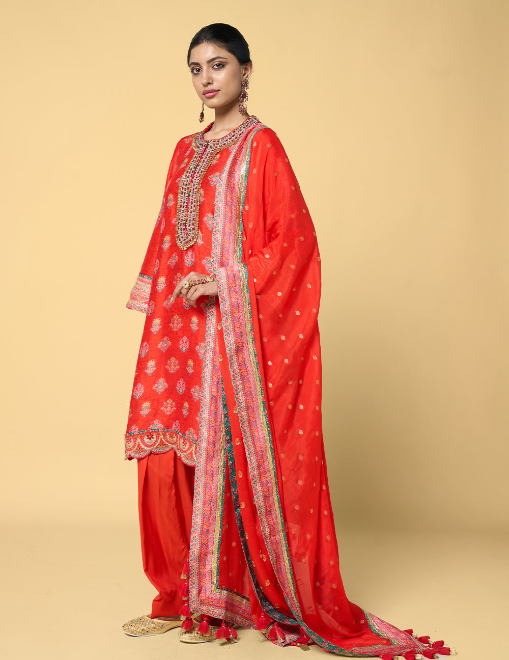 Tarini Kurta Set with Dupatta - Red