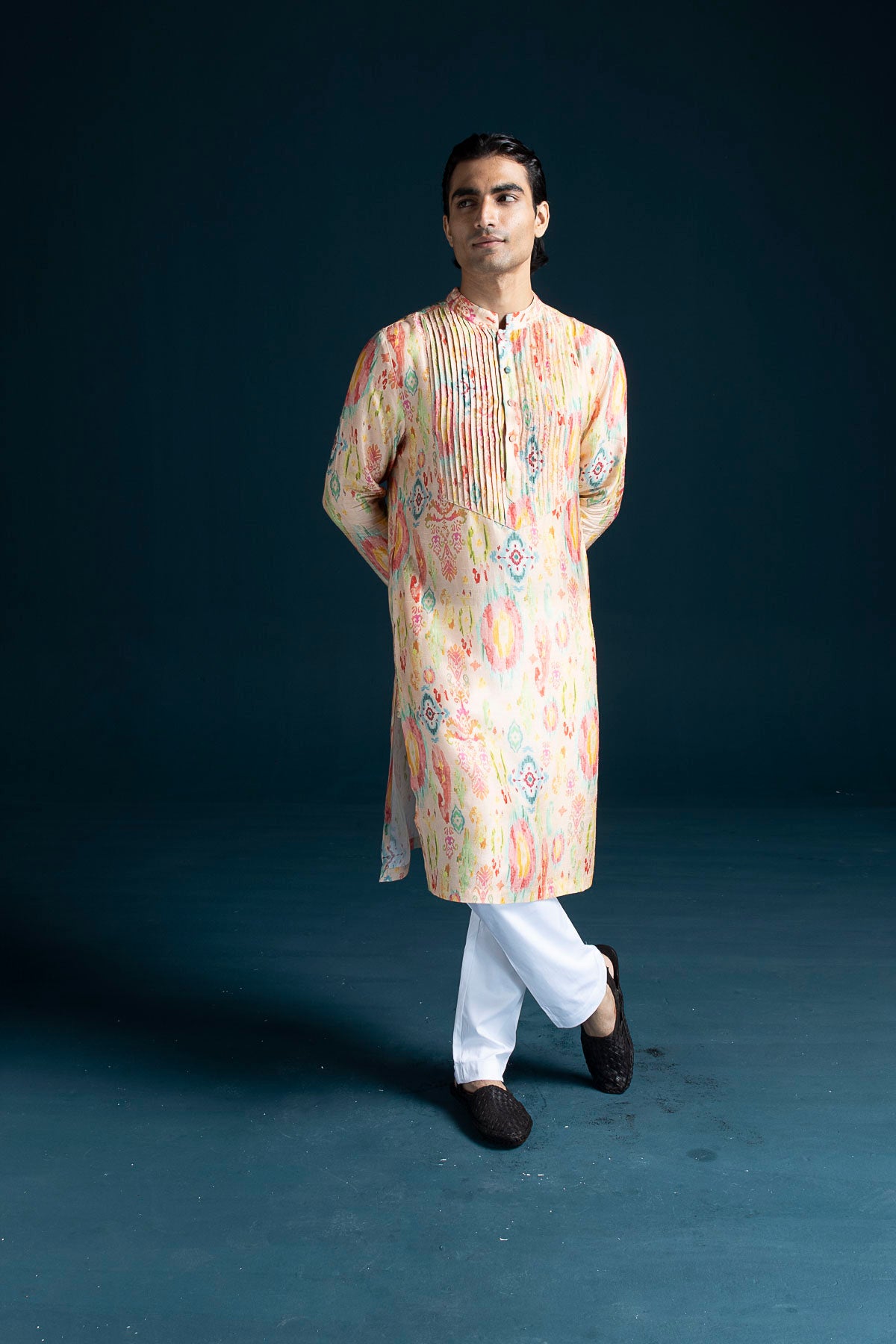 Naqsh Ikat-Inspired Printed Men's Kurta – Multi Pink