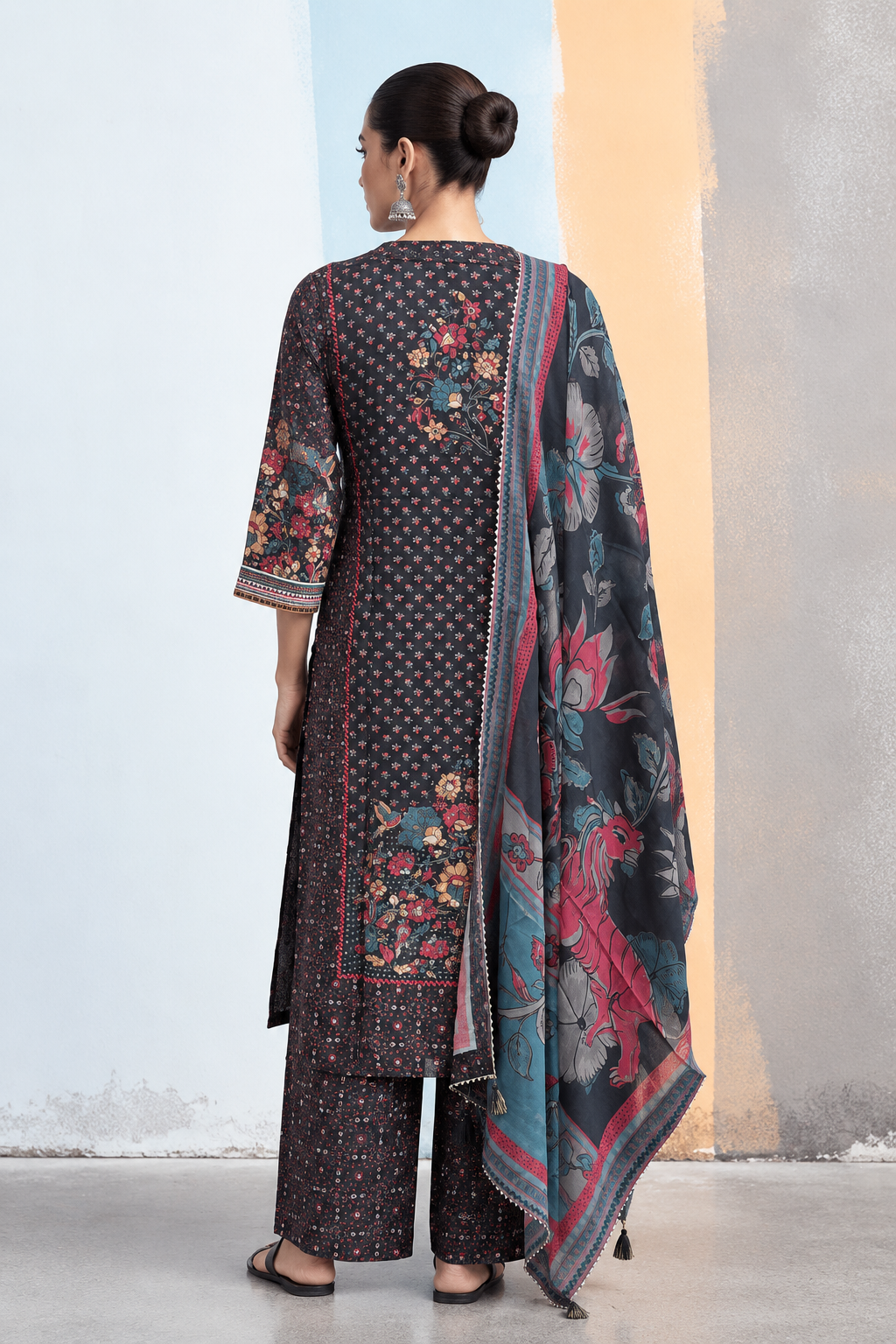Tavish Kalamkari-inspired Kurta Set-Black
