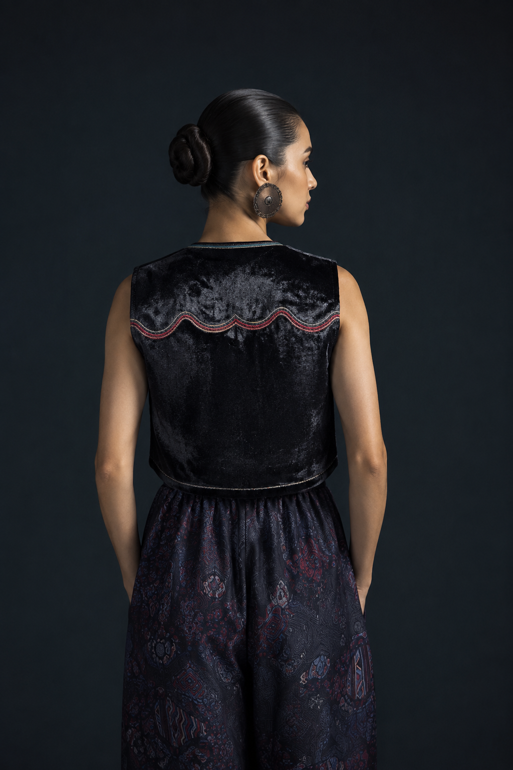 Akhar Ajrakh-Inspired Embroidered Velvet Jacket – Black
