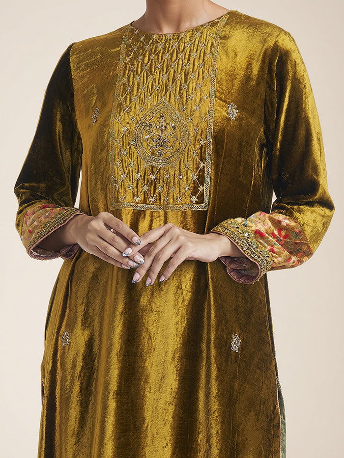 Tarni Kurta Set with Dupatta - Yellow