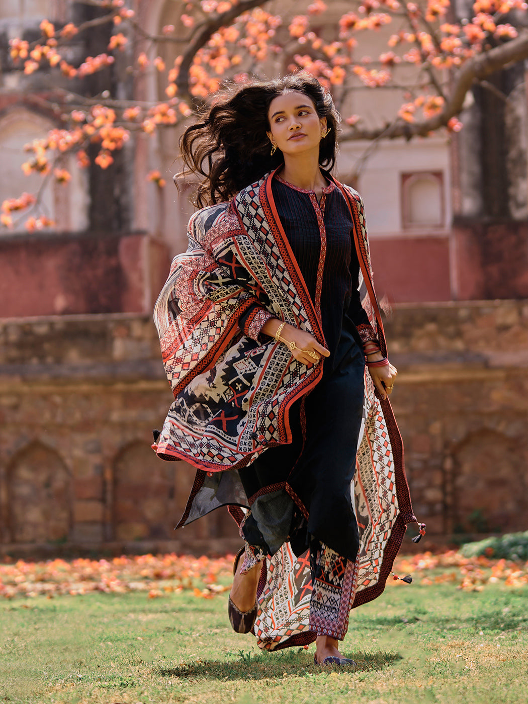 Bela Kurta Set with Dupatta - Black