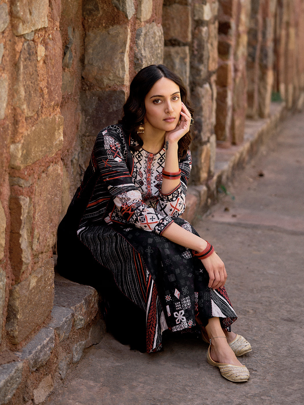 Jeel Kurta Set with Dupatta - Black