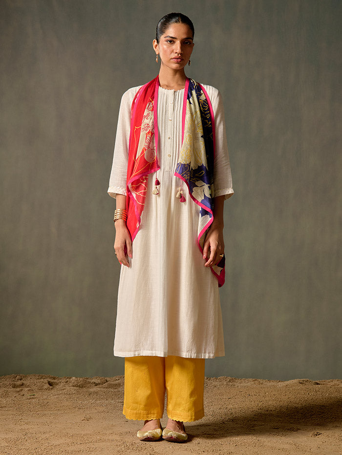 Reina Kurta - White