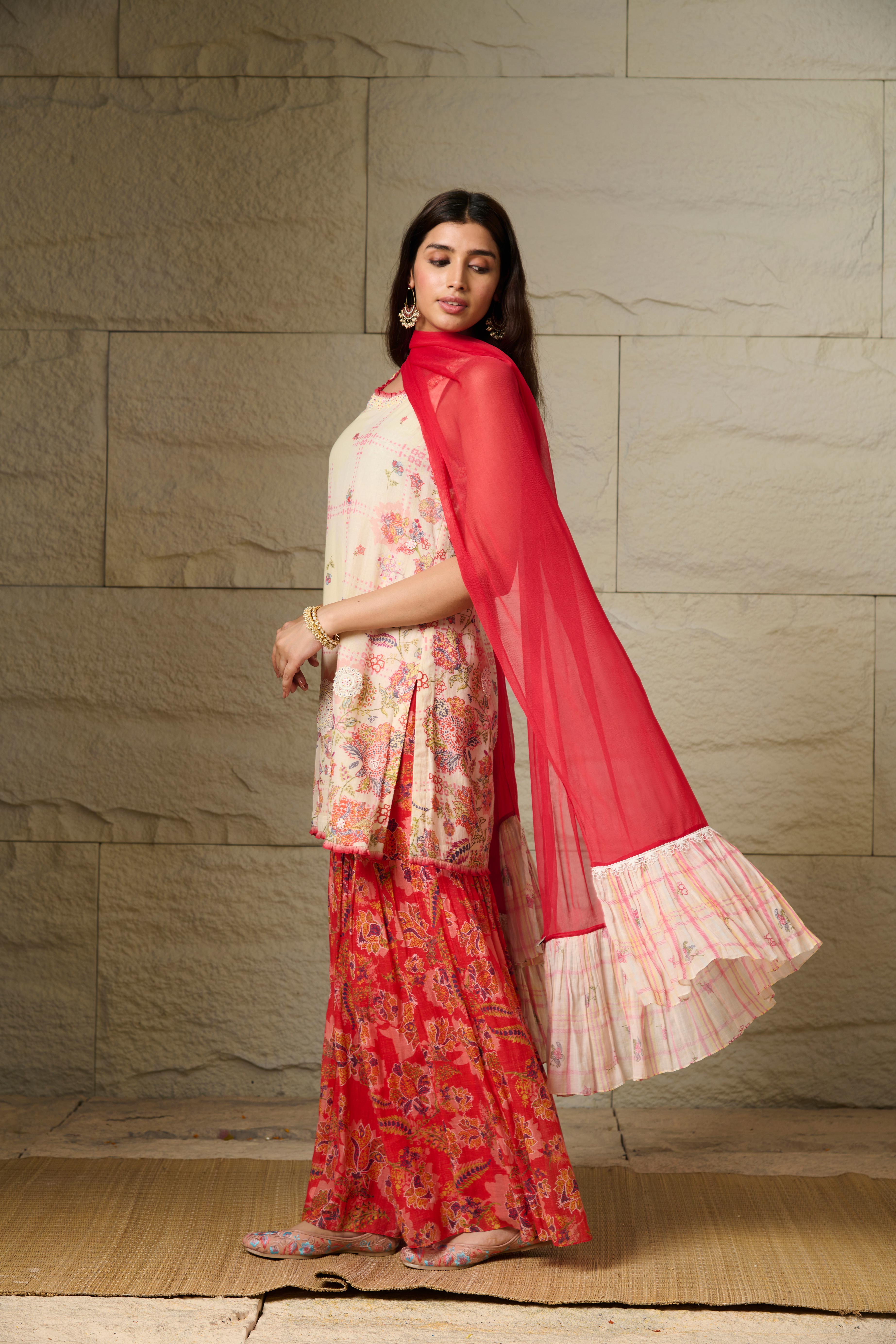 Prema Kurta Set with Dupatta – Red