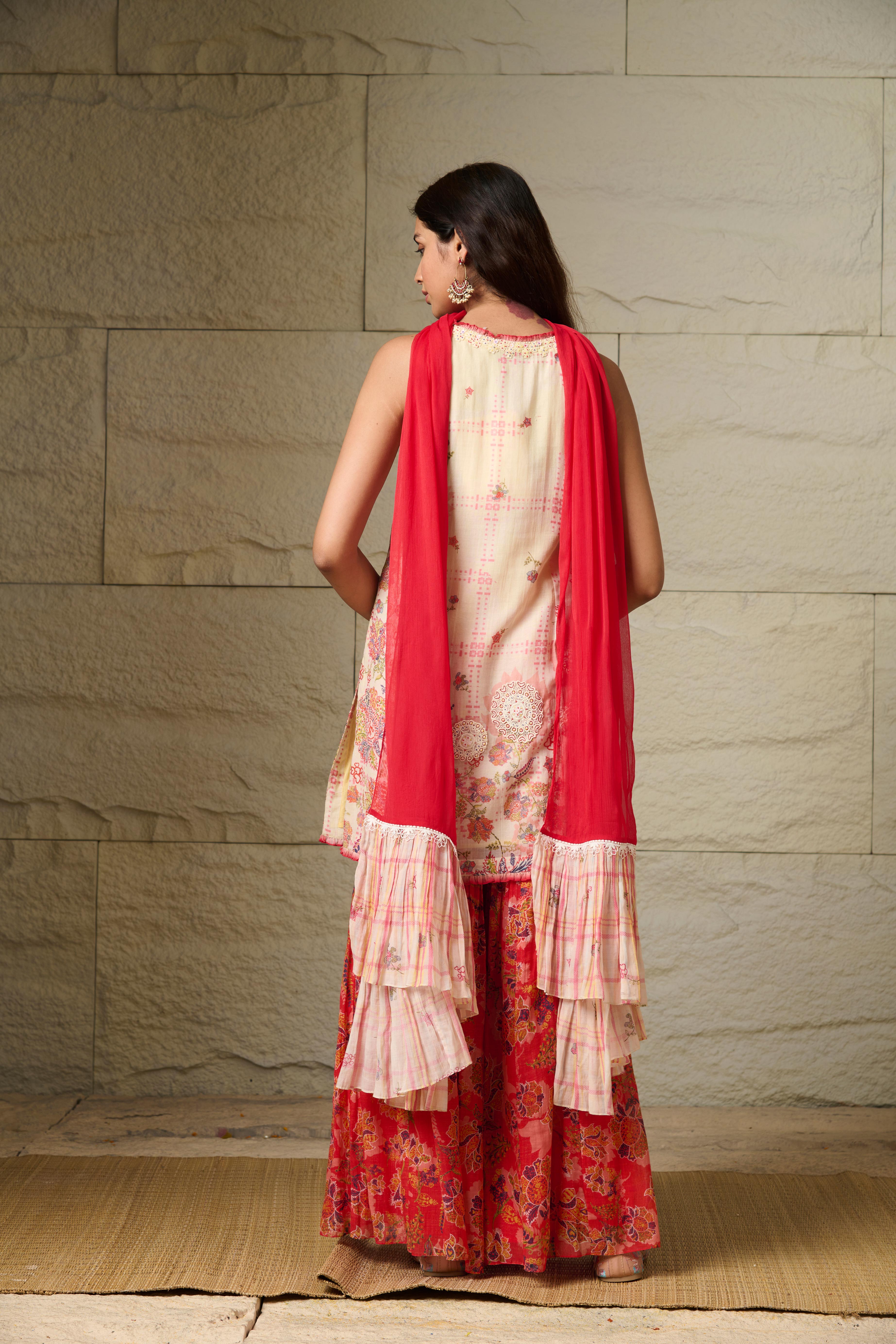 Prema Kurta Set with Dupatta – Red