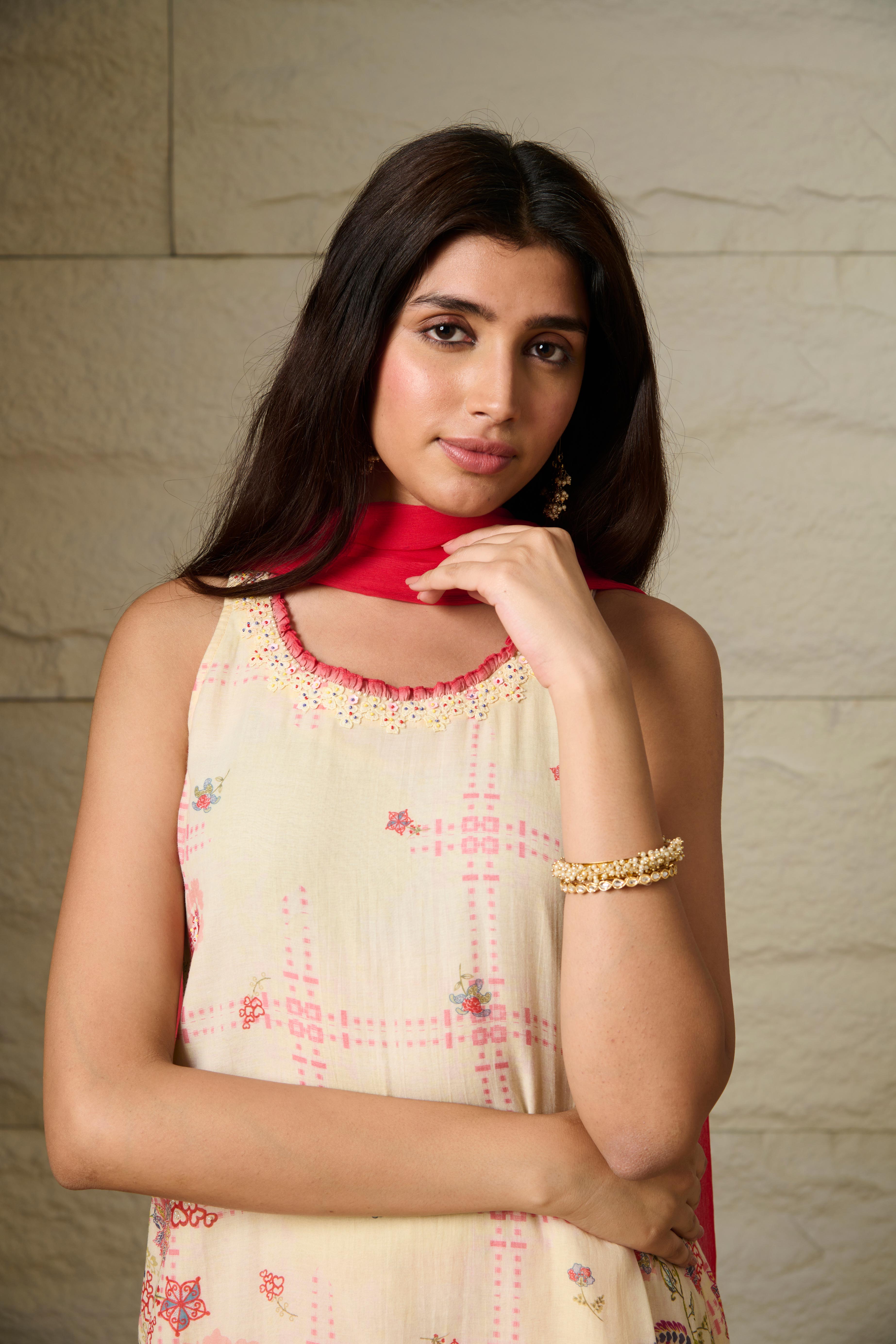 Prema Kurta Set with Dupatta – Red