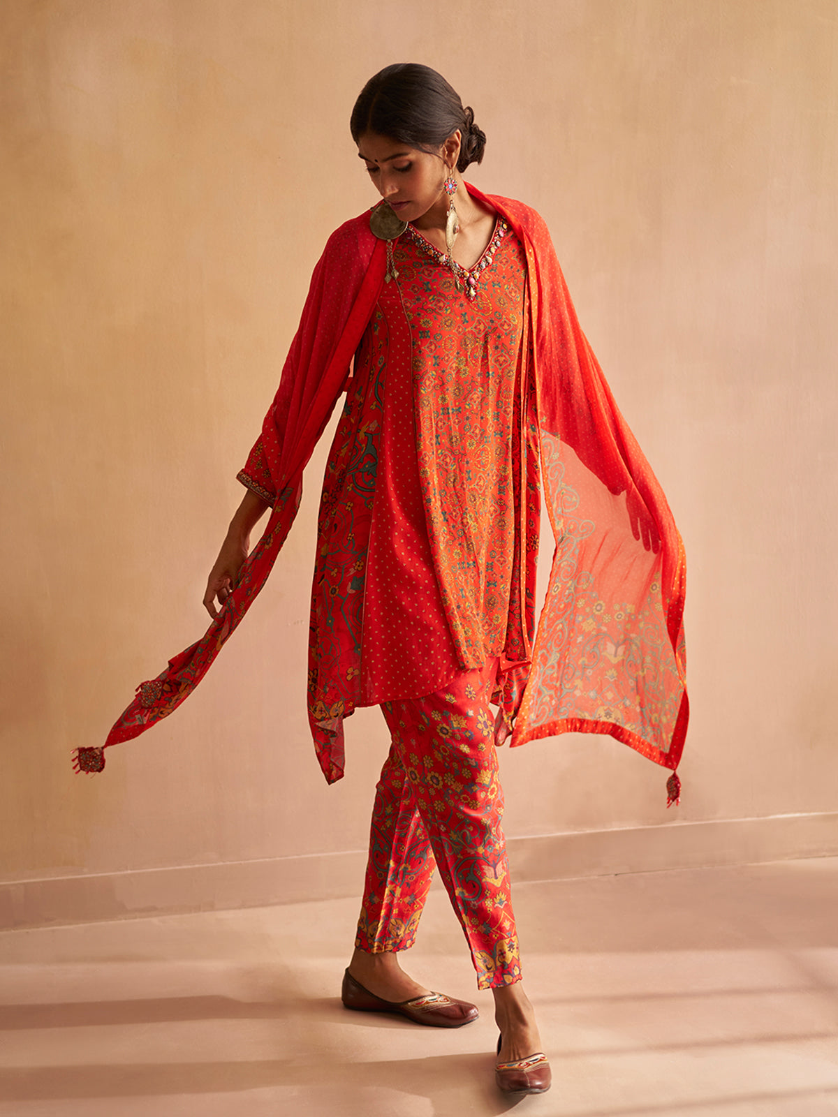 Nadiya Kurta Set with Dupatta-Red