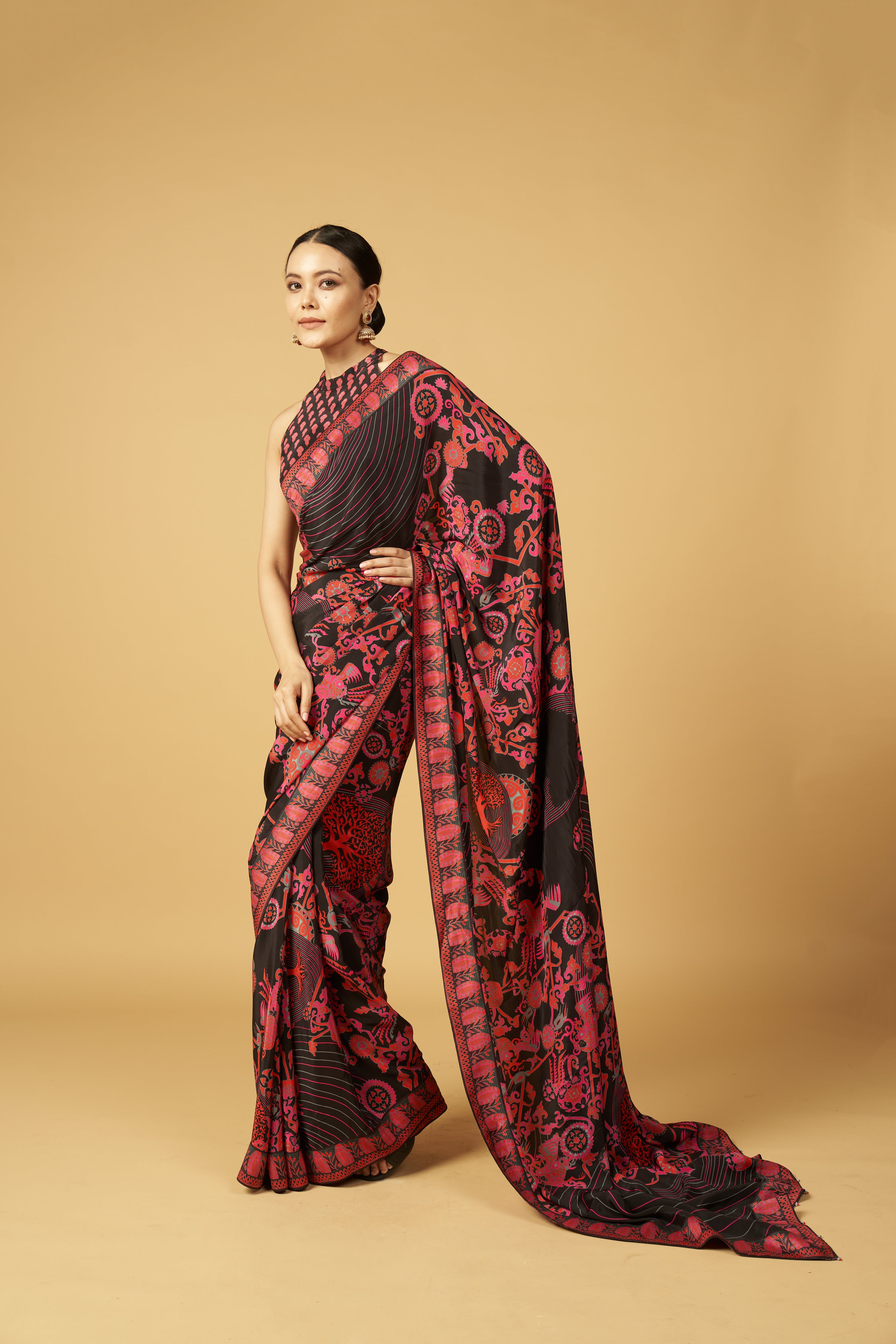 Baiga Kapaat Saree - Black