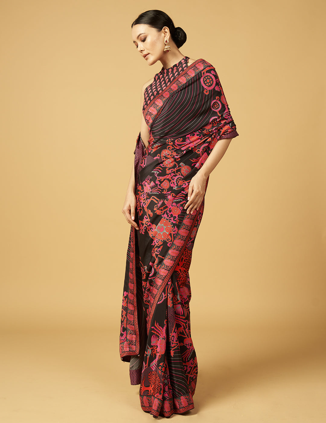 Baiga Kapaat Saree - Black