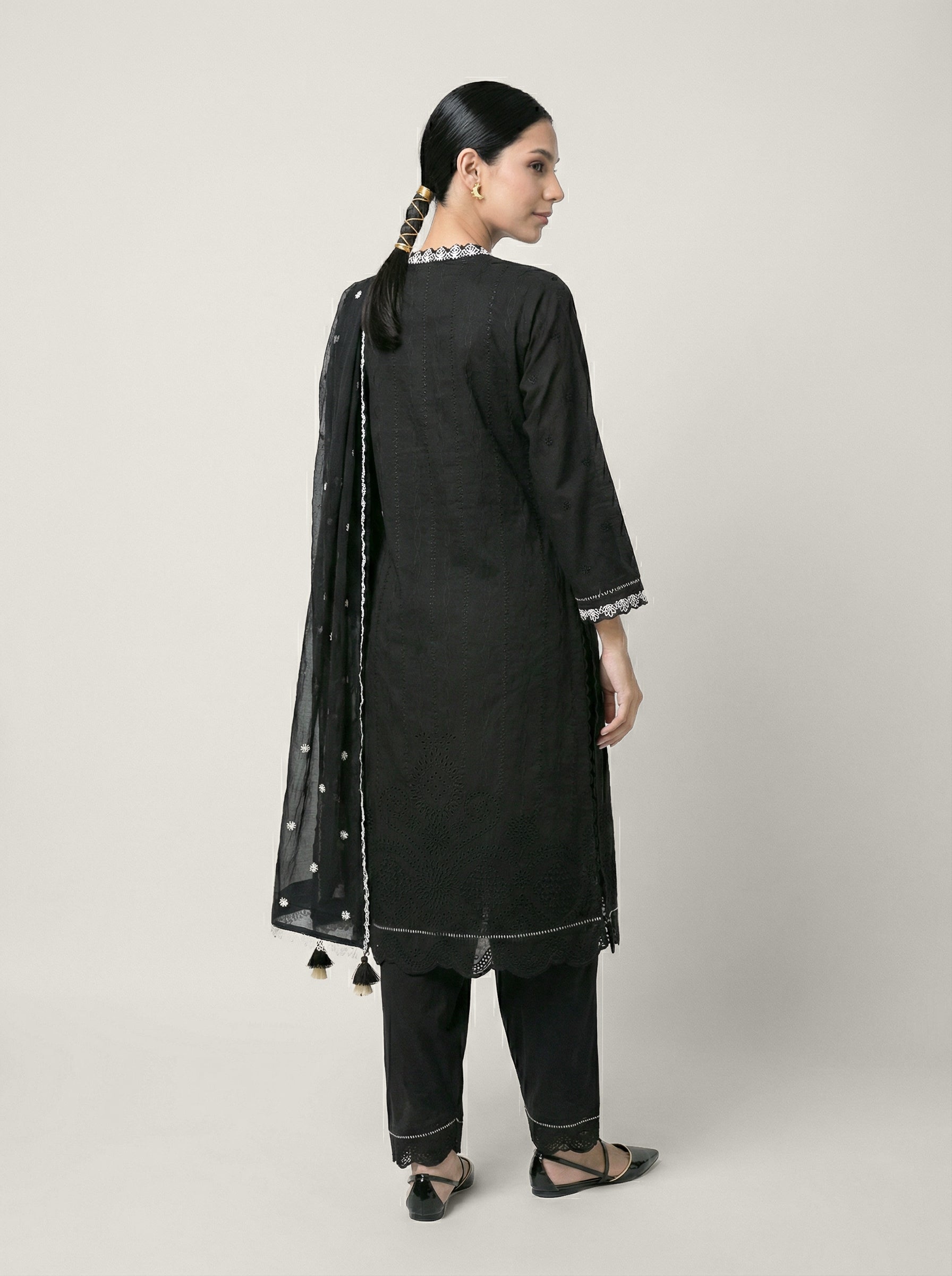 Nairiti Kurta Set - Black