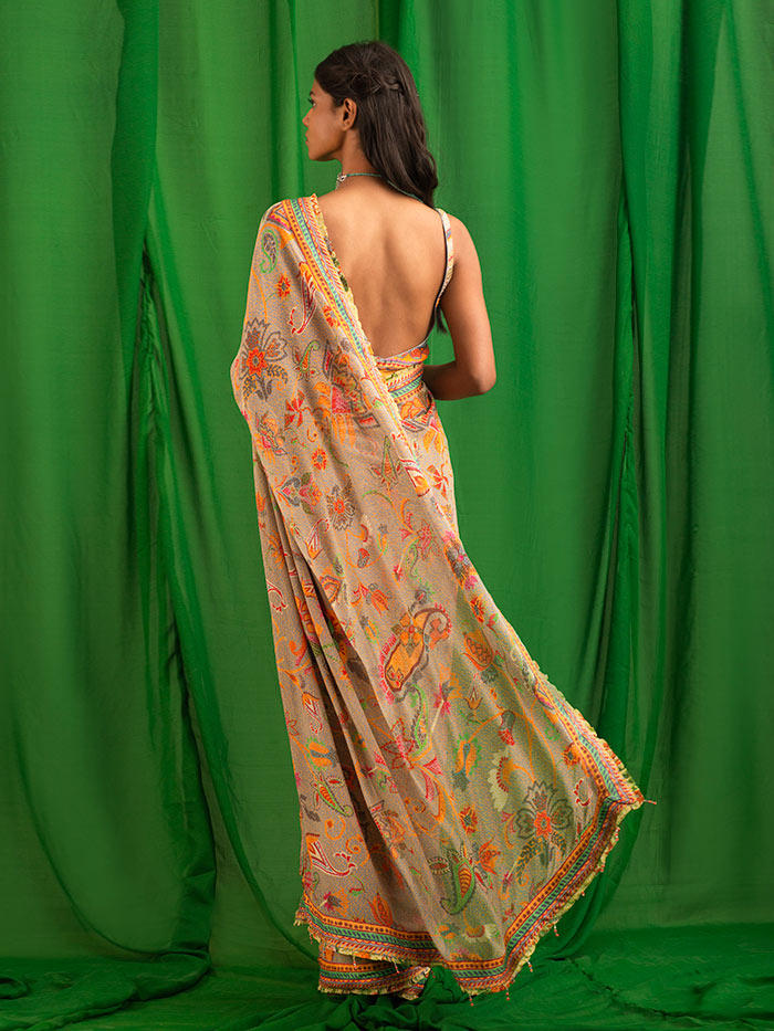 Kairi Dove Grey Paisley print Saree