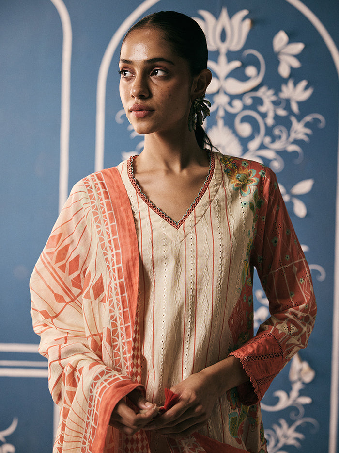 Chanchal Kurta Set - Ivory