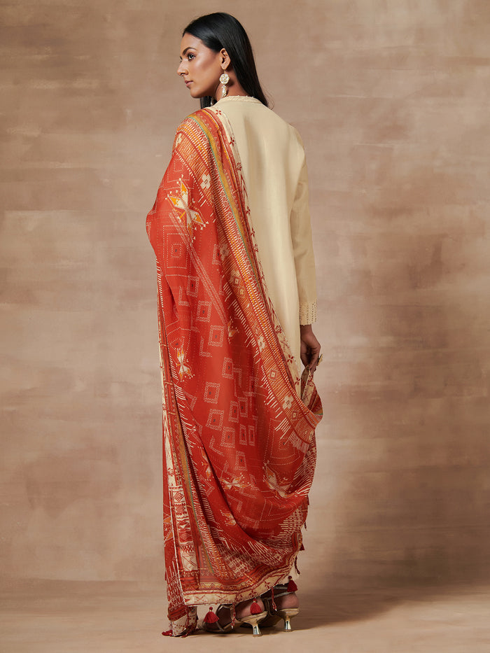 Shanao Off-White Kurta Set with Dupatta