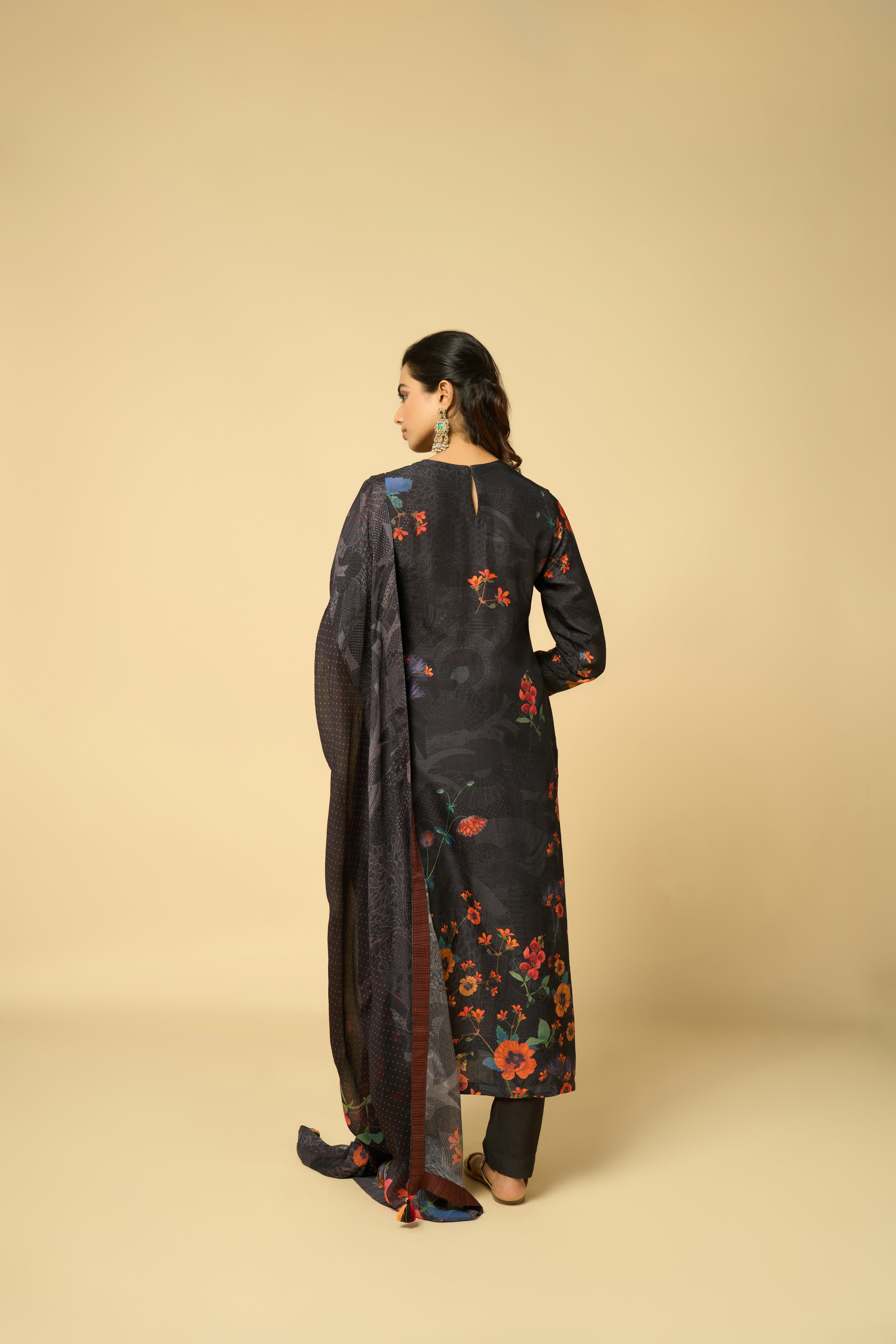 Kiya Unstitched Kurta Set - Black