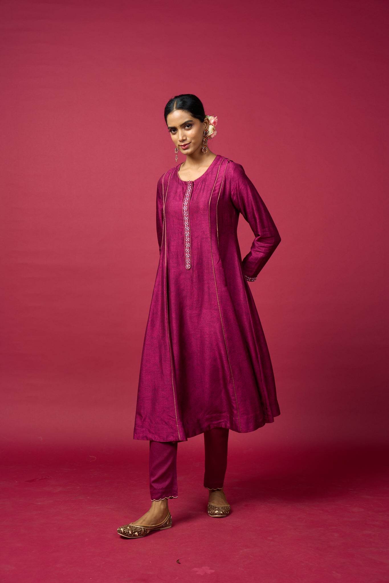 Nayan Kurta Set with Dupatta - Wine