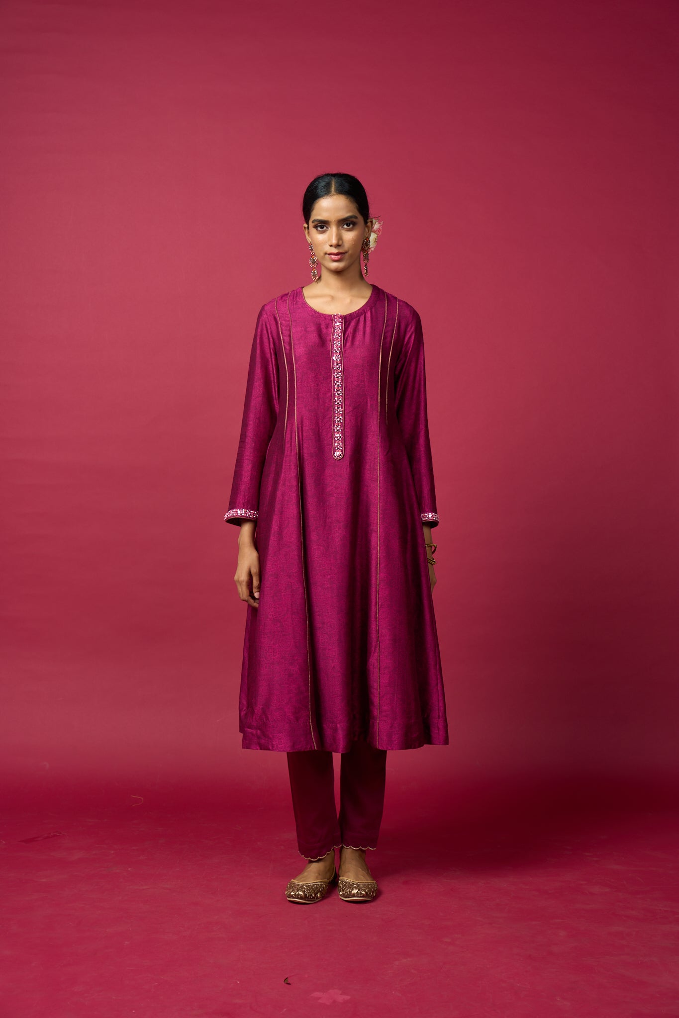 Nayan Kurta Set with Dupatta - Wine