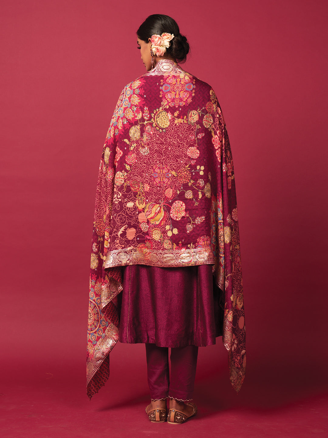 Nayan Kurta Set with Dupatta - Wine