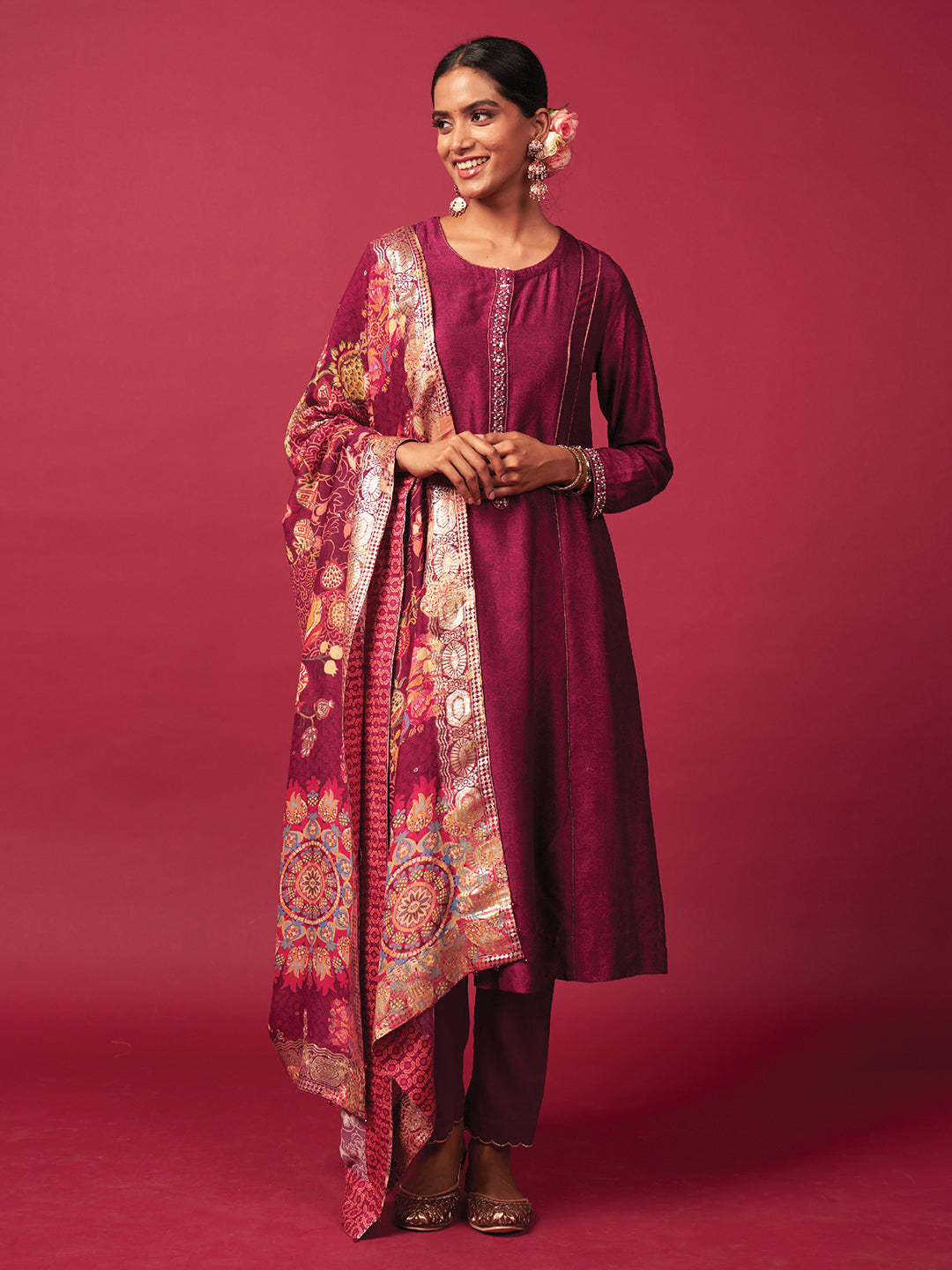 Nayan Kurta Set with Dupatta - Wine