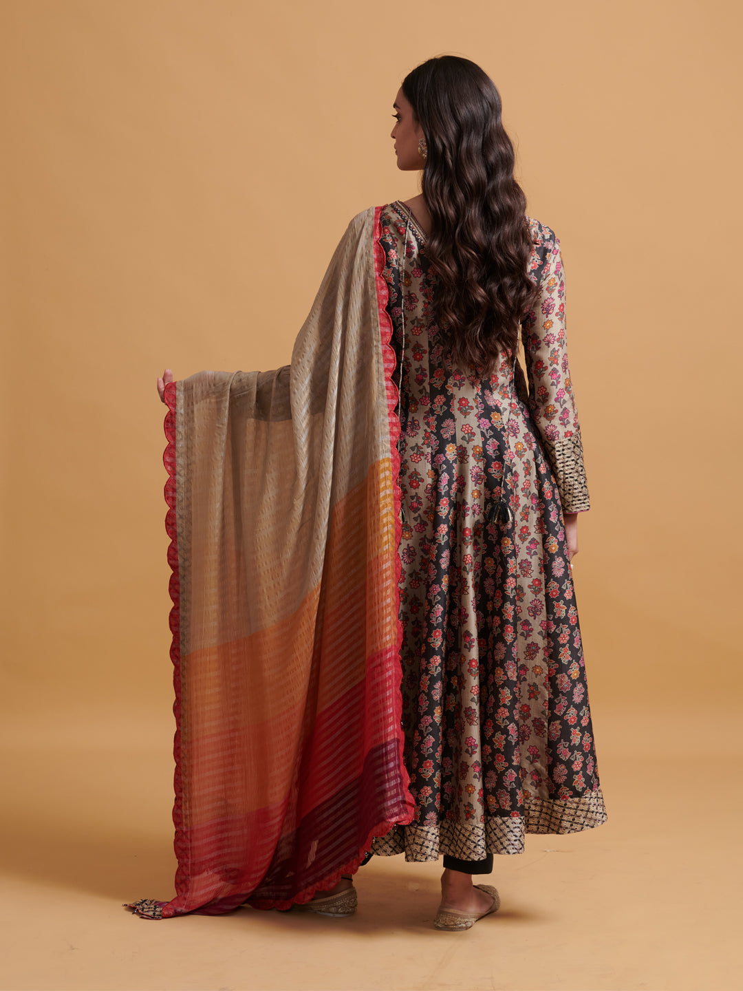 Navinya Kurta Set with Dupatta - Black