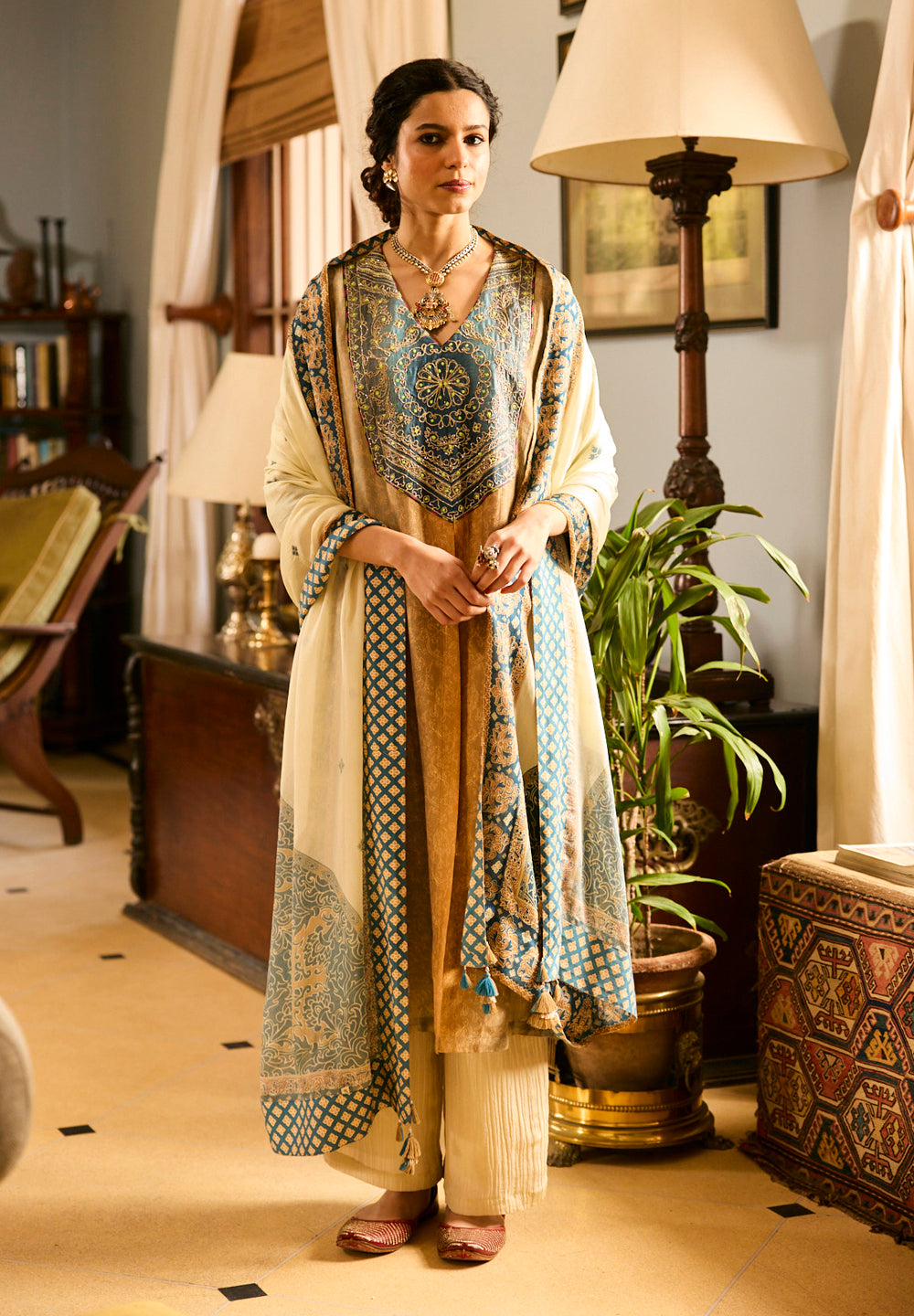 Jugnu Kurta Set with Dupatta - Cream