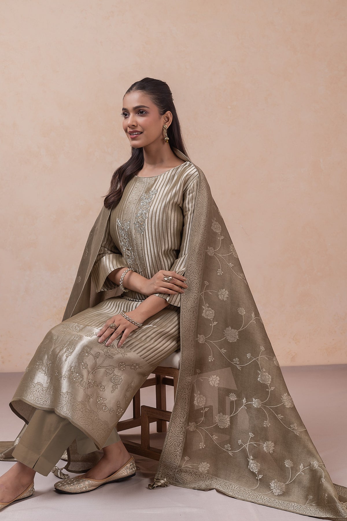 Abeer Floral Unstitched Kurta Set-Grey